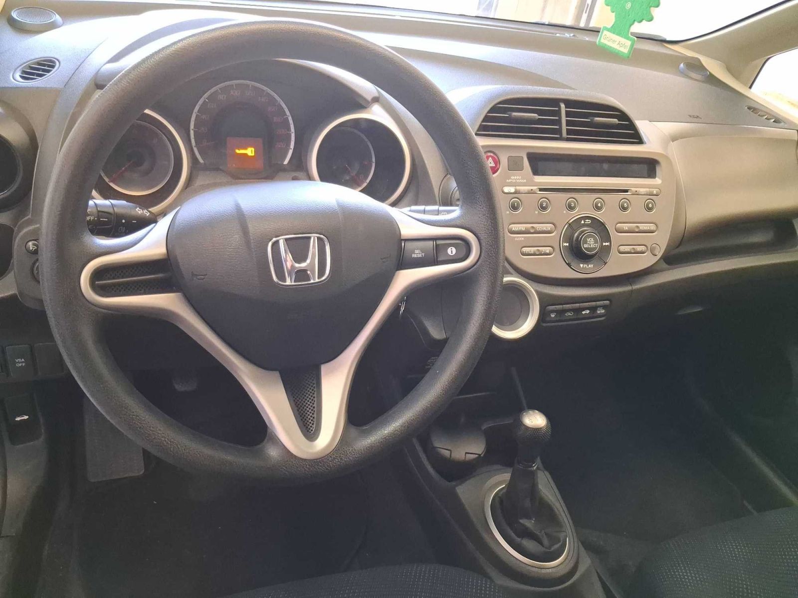 Honda Jazz, 1.4 i-VTEC, Automatická klima - fotka 3