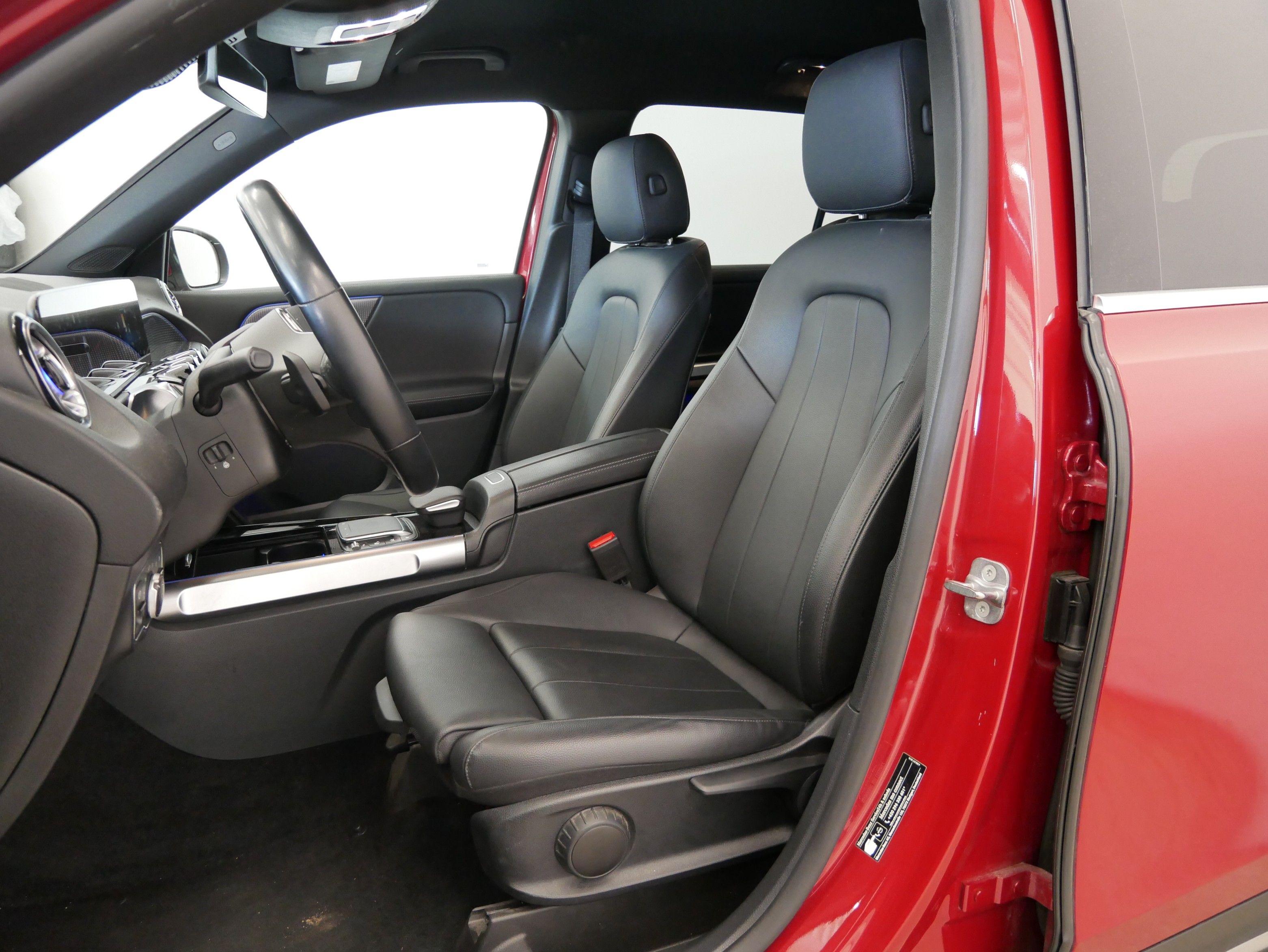 Mercedes-Benz GLB, GLB 200 D 4MATIC - fotka 6