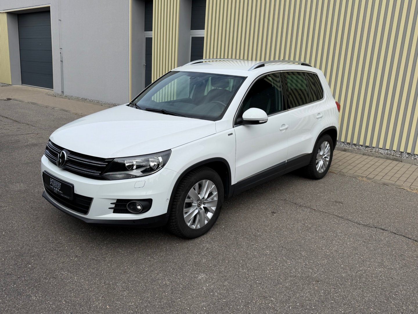 Volkswagen Tiguan, 1.4TSi 90kW! LIFE! REZERVOVÁNO - fotka 2