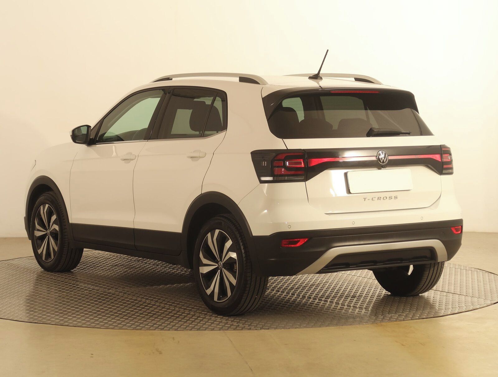 Volkswagen T-Cross, 1.0 TSI, Automat, Serv.kniha - fotka 4