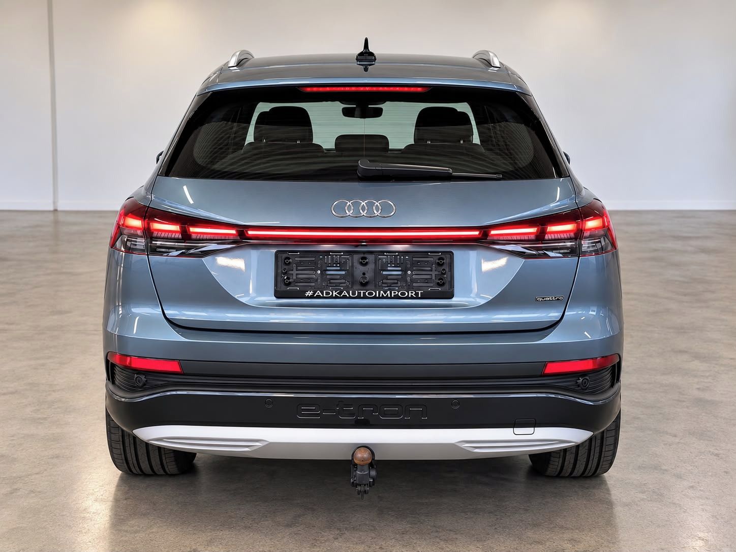 Audi Q4, 4x4, 220KW, TČ, MATRIX - fotka 3