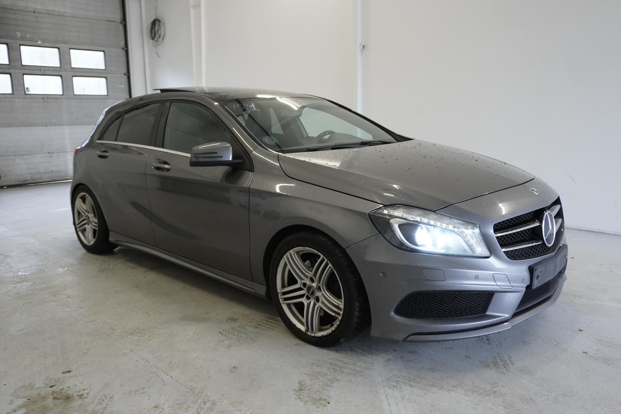 Mercedes-Benz Třídy A, A220 2,2 CDI AMG-LINE AUT. - fotka 3