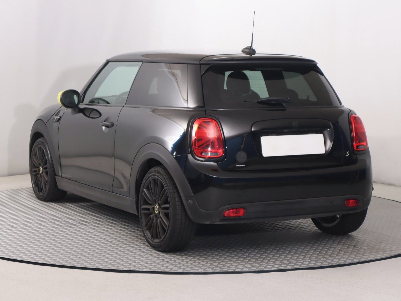 Mini, Cooper SE 32 kWh, SoH 96% - fotka 4