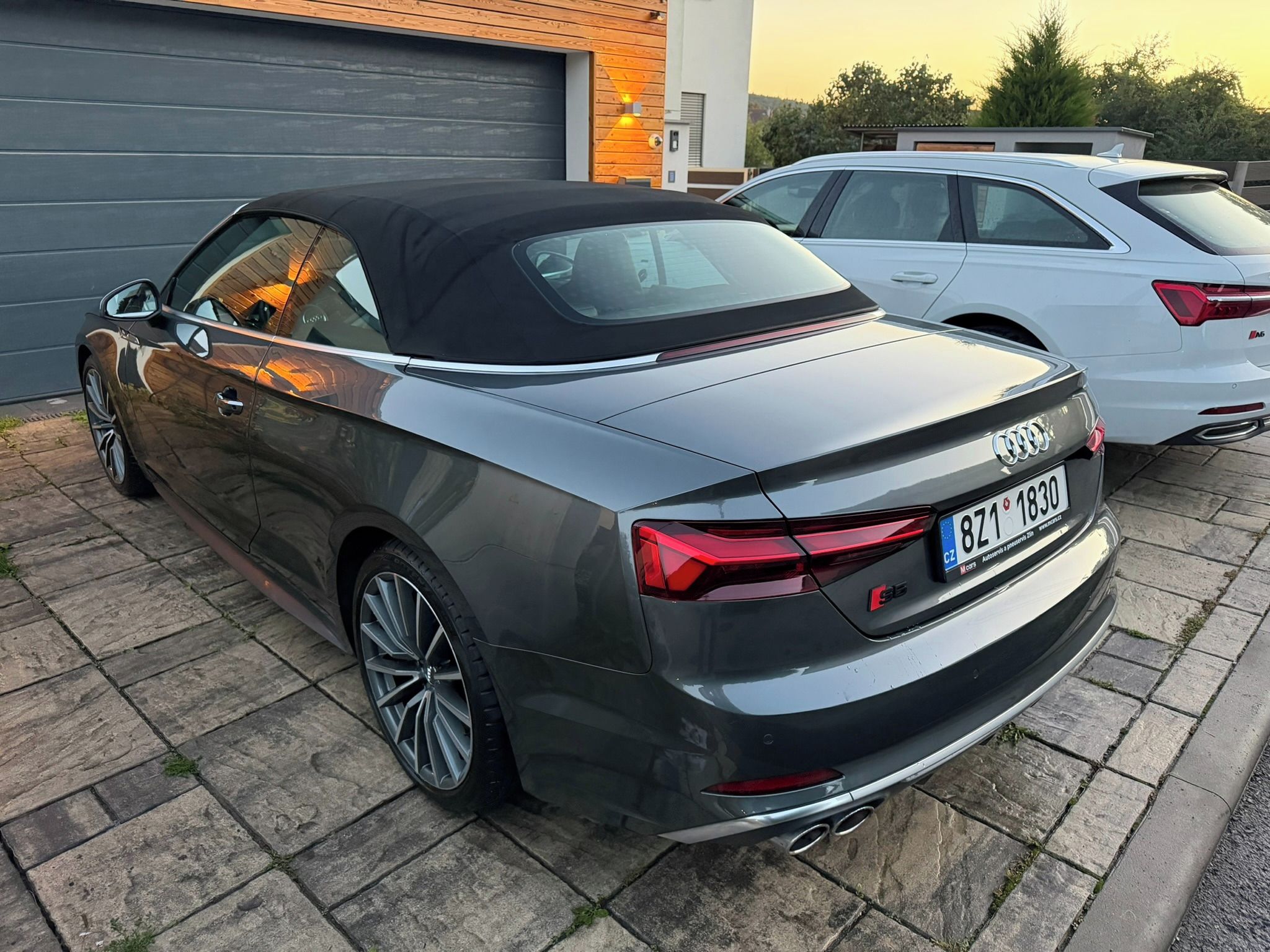 Audi S5, Cabrio extra výbava + servis - fotka 6