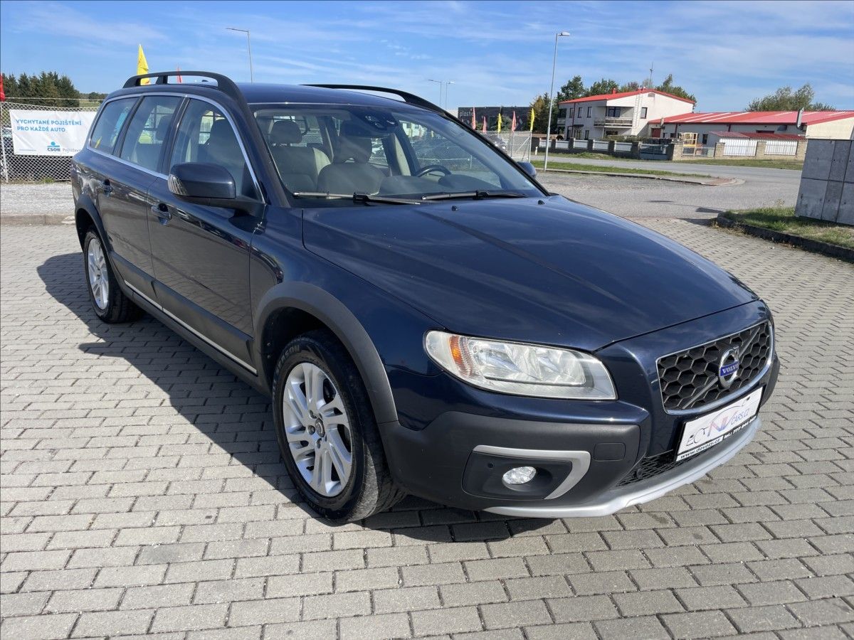 Volvo XC70, 2,4 D4 AWD Geartronic Polar 13 - fotka 6