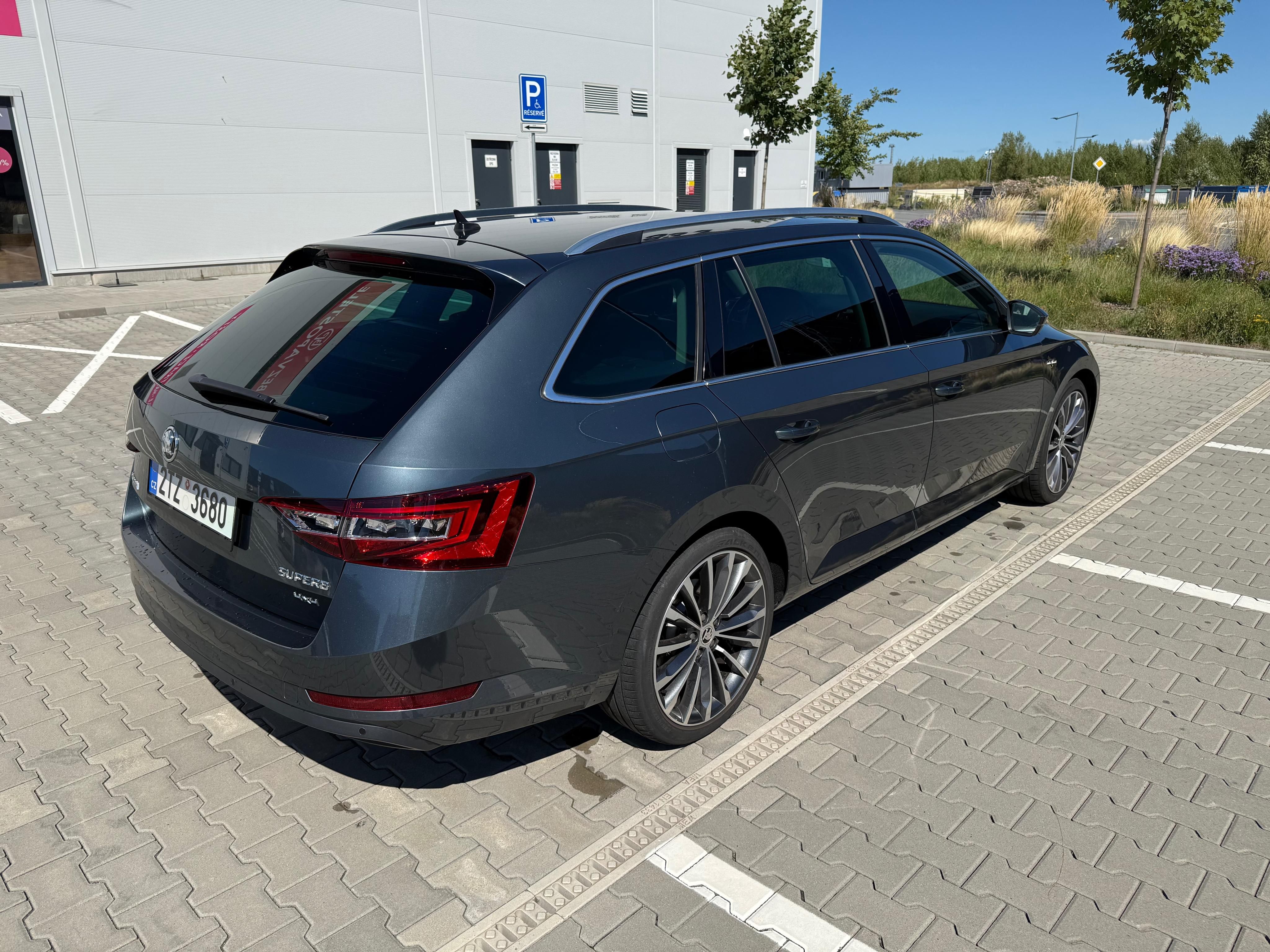 Škoda Superb, 2.0tdi 140kW L&K DSG - fotka 4