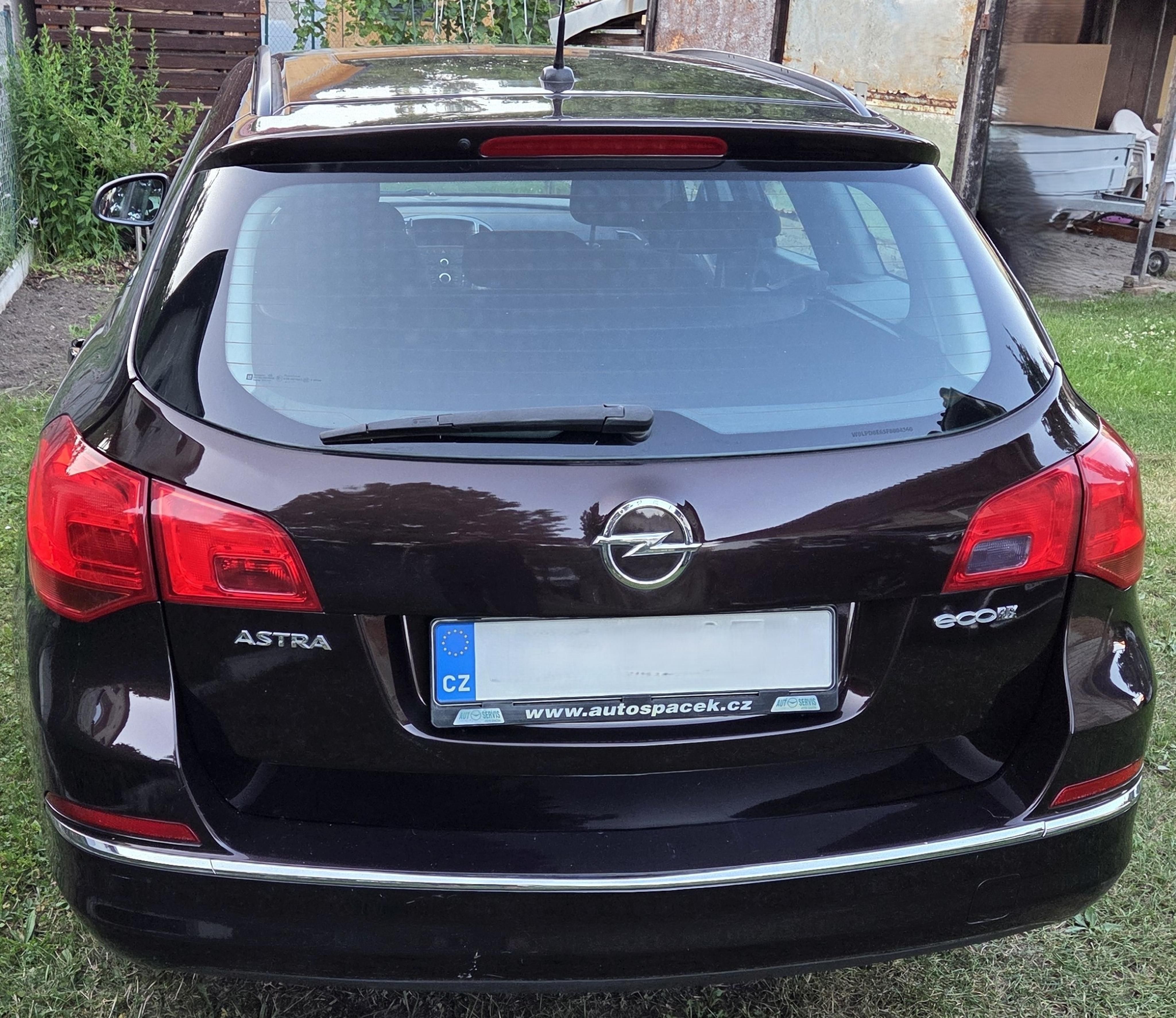 Opel Astra, J Sports Tourer, 1.6 CDTi - fotka 6