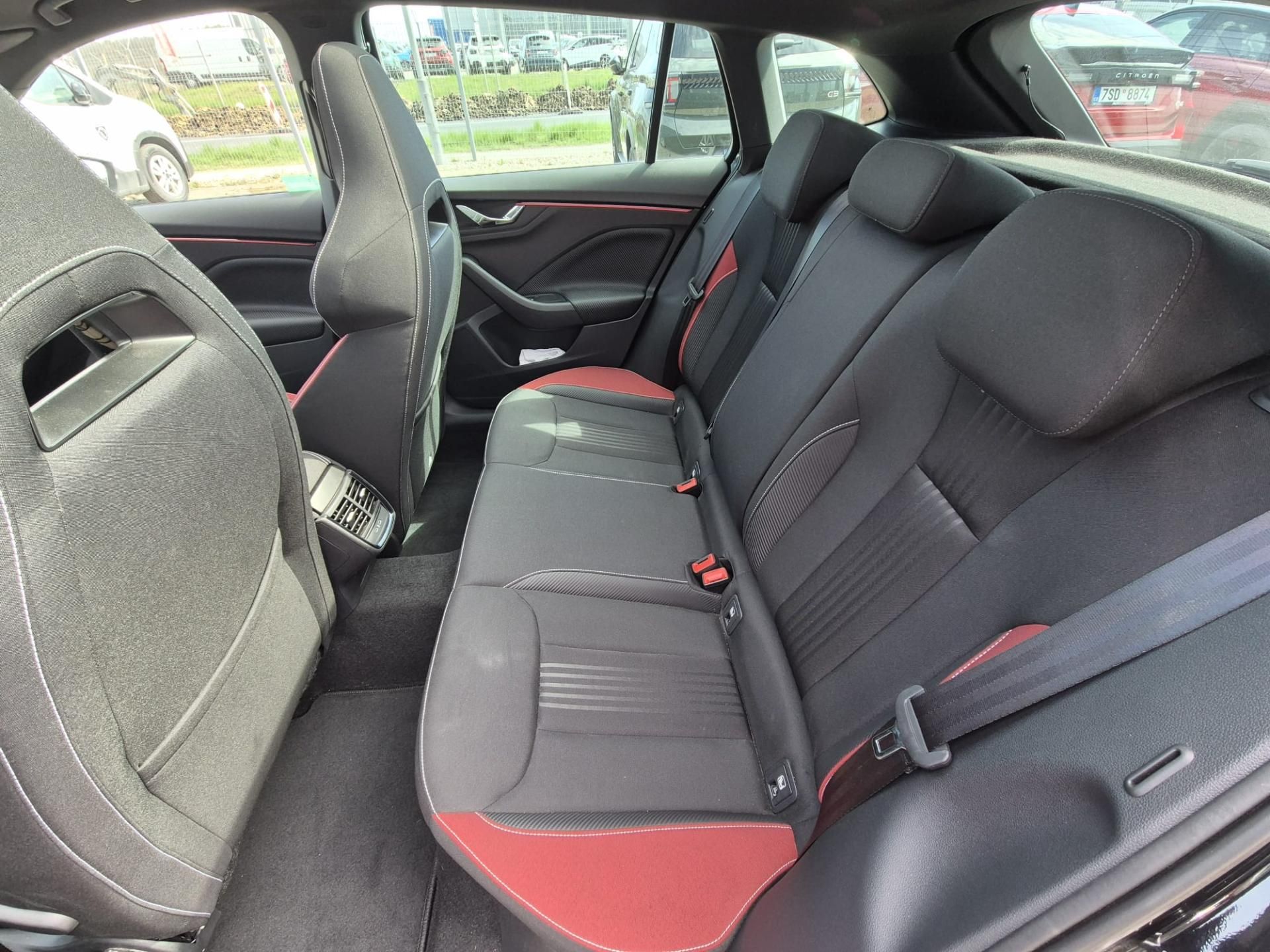 Škoda Scala, 1.5 TSI MONTE CARLO MAN6 - fotka 5