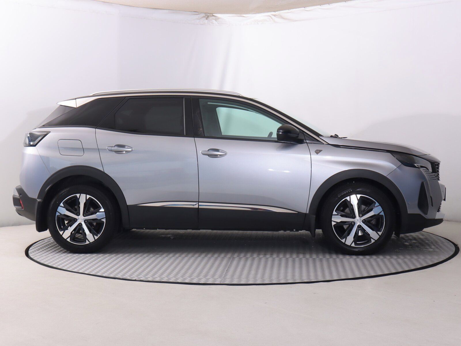 Peugeot 3008, 1.5 BlueHDi, Allure, Automat - fotka 6