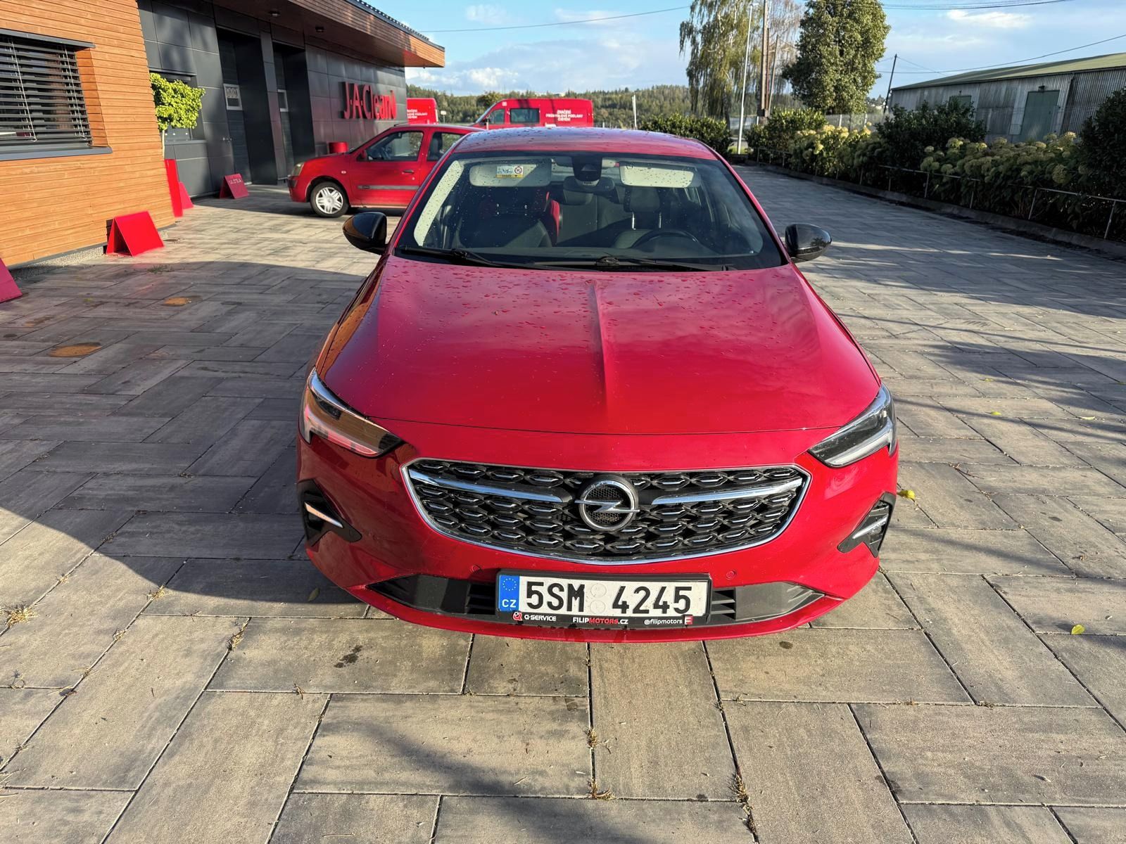 Opel Insignia - fotka 4