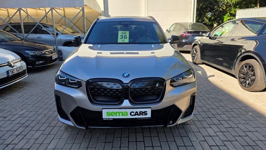 BMW iX3, M-Sport 210kW 80kWh SoH96,3% - fotka 2