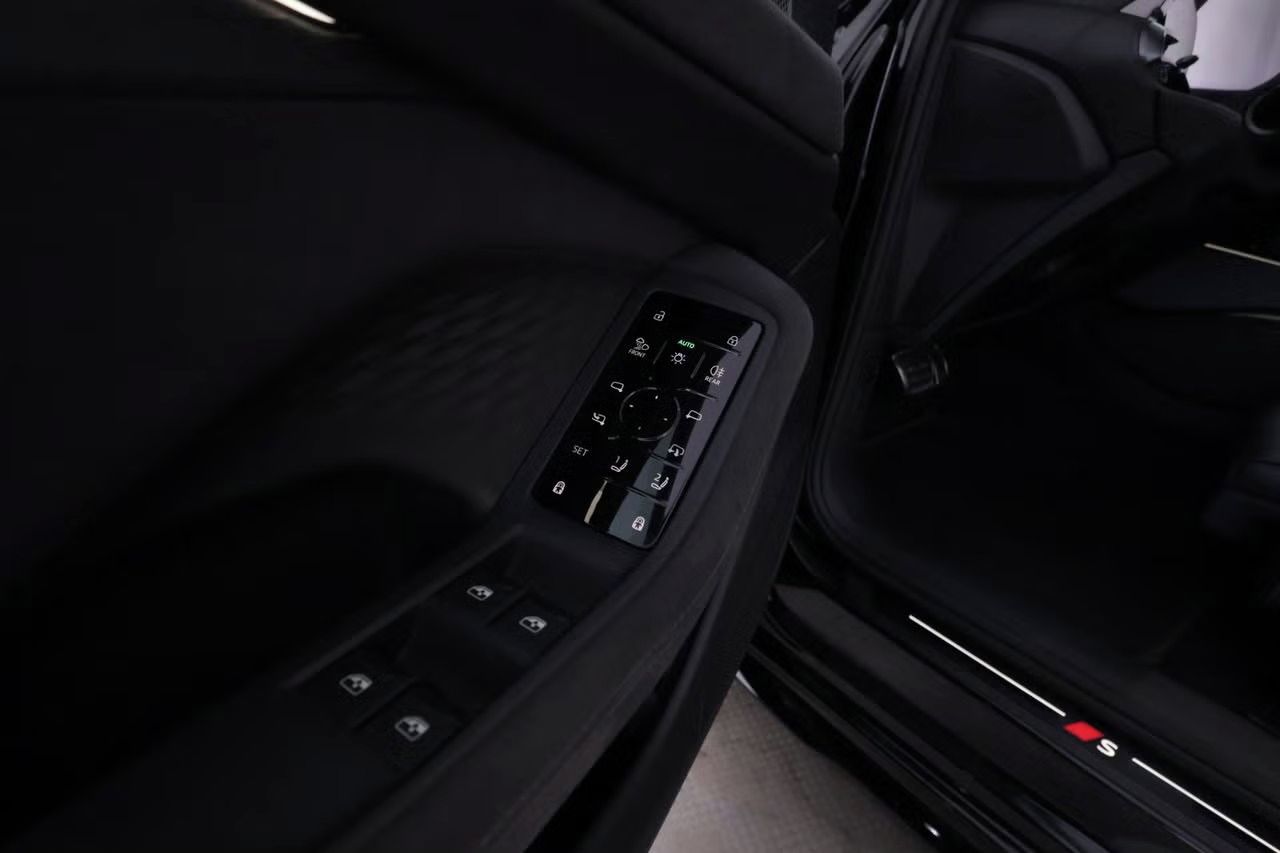 Audi A6, Avant S-line Vzduch Pano Tažné - fotka 5