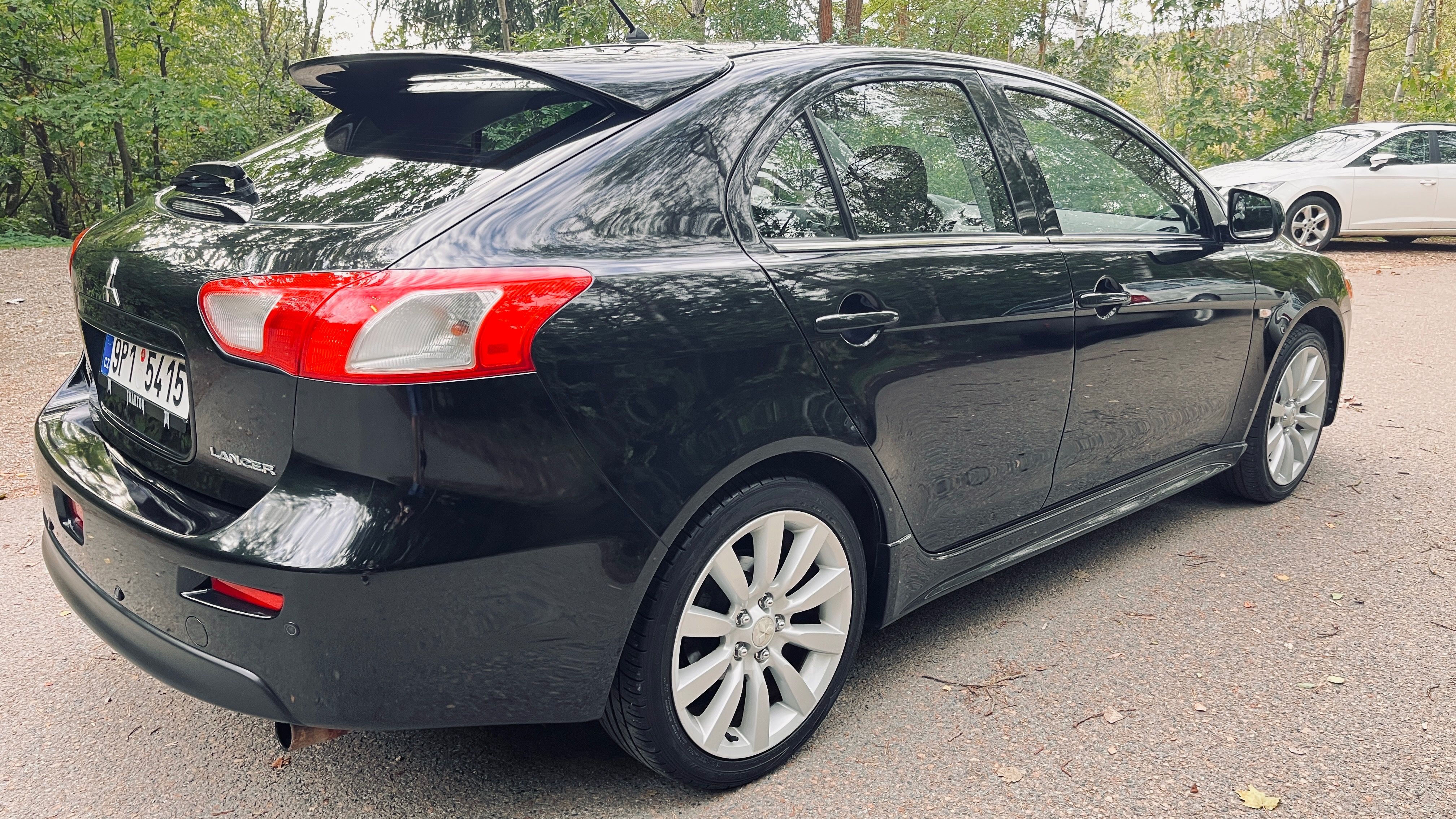 Mitsubishi Lancer, 1.8 105 kW - fotka 6