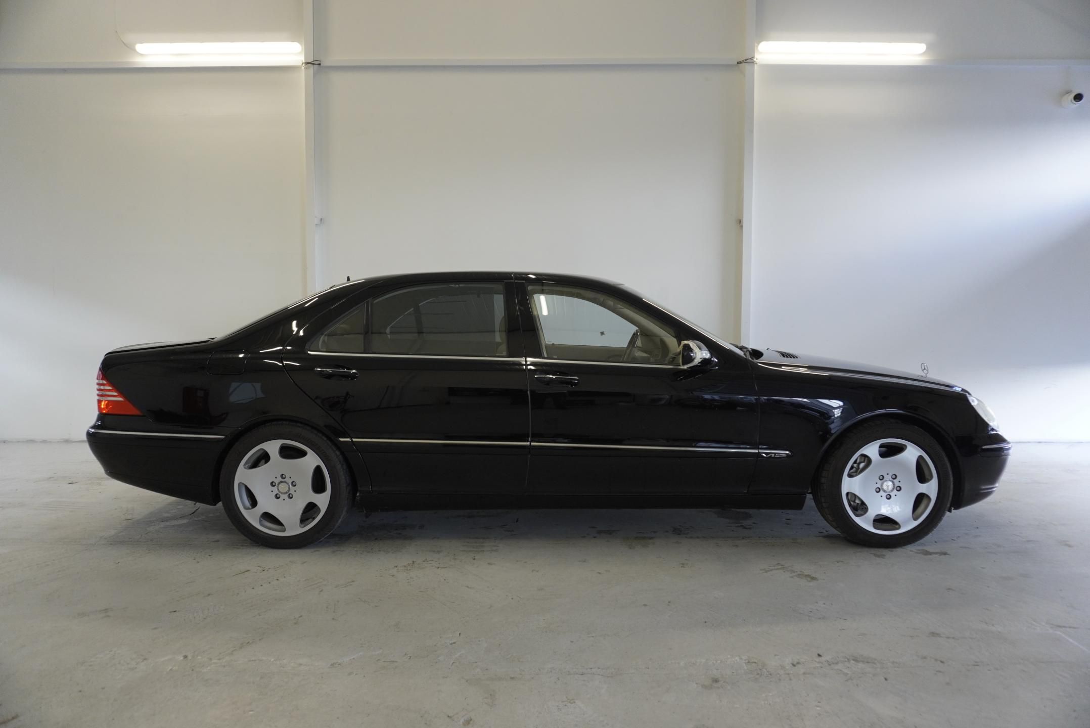Mercedes-Benz Třídy S, S600 5,5I V12 LONG AUT. - fotka 4