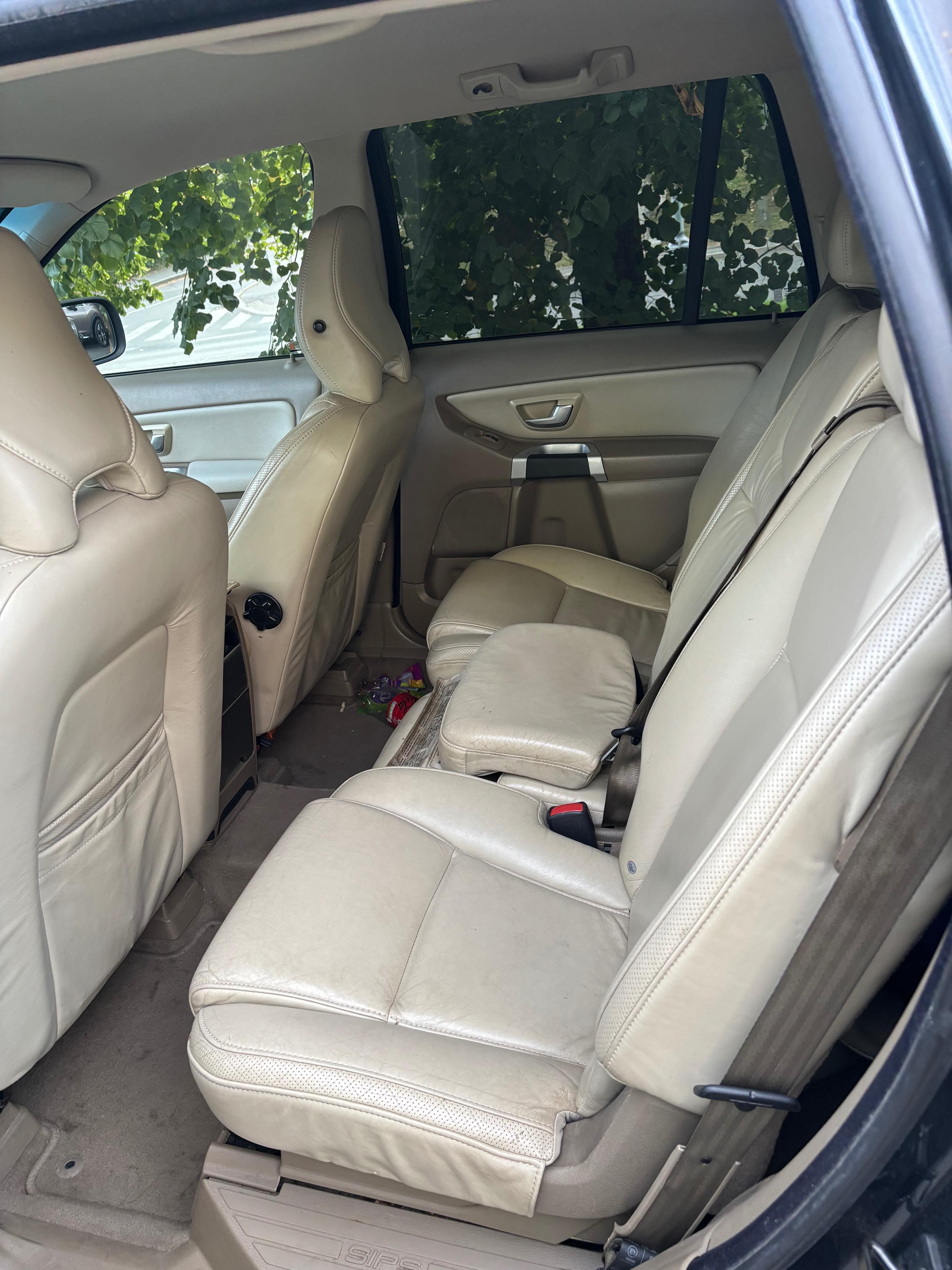 Volvo XC90, D5 AWD 1.majitel - fotka 4