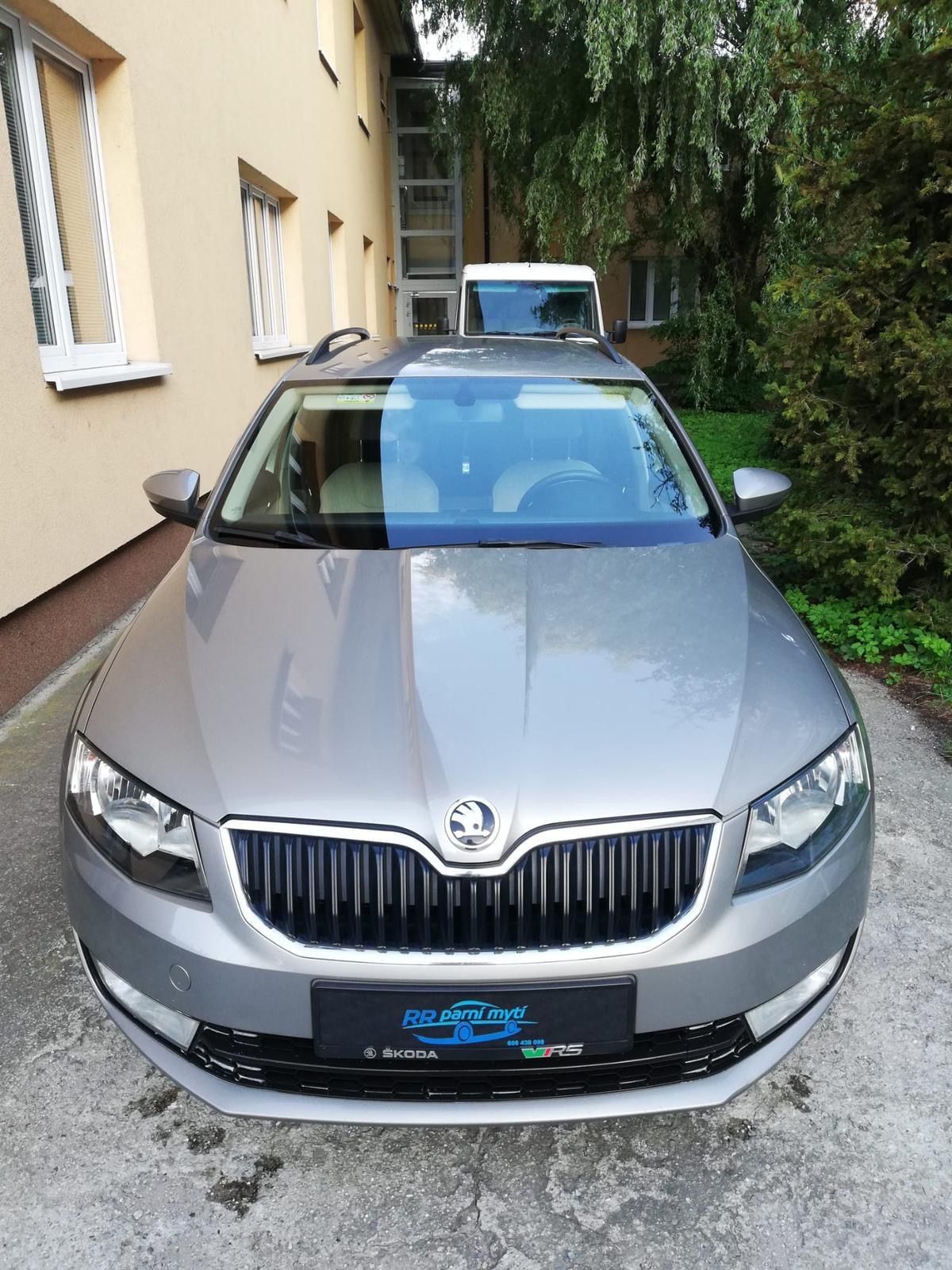 Škoda Octavia, ŠKODA OCTAVIA III COMBI 1.6 TD - fotka 2