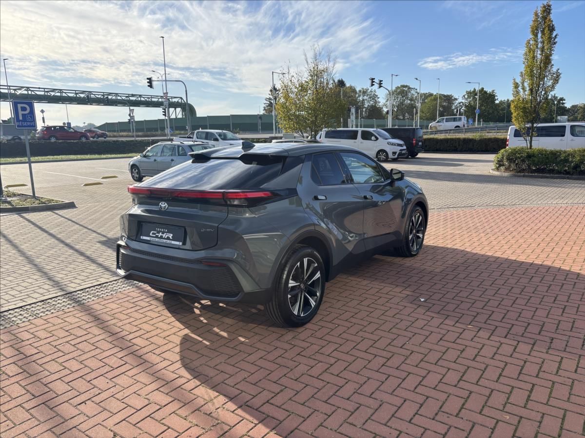 Toyota C-HR, 1,8   1.8 HEV Style - fotka 5