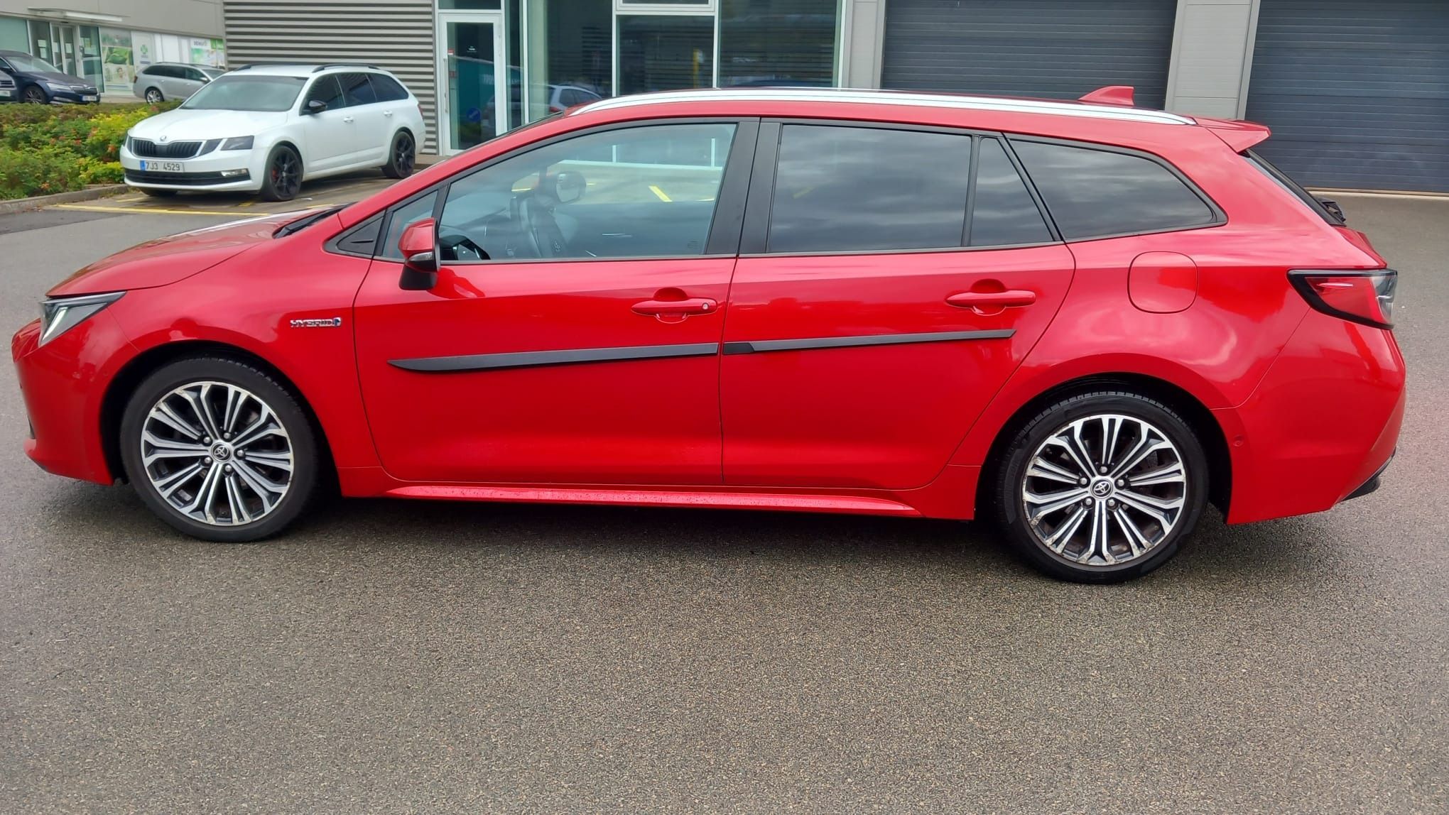 Toyota Corolla, 2.0 Hybrid e-CVT Comfort TS - fotka 5