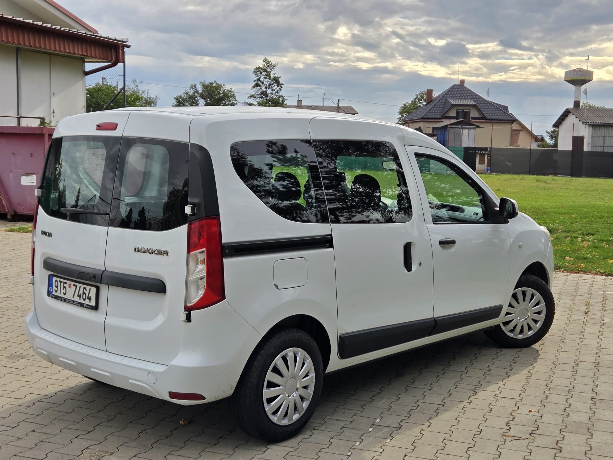 Dacia Dokker, 1.2-5Mist-1.maj Čr - fotka 6