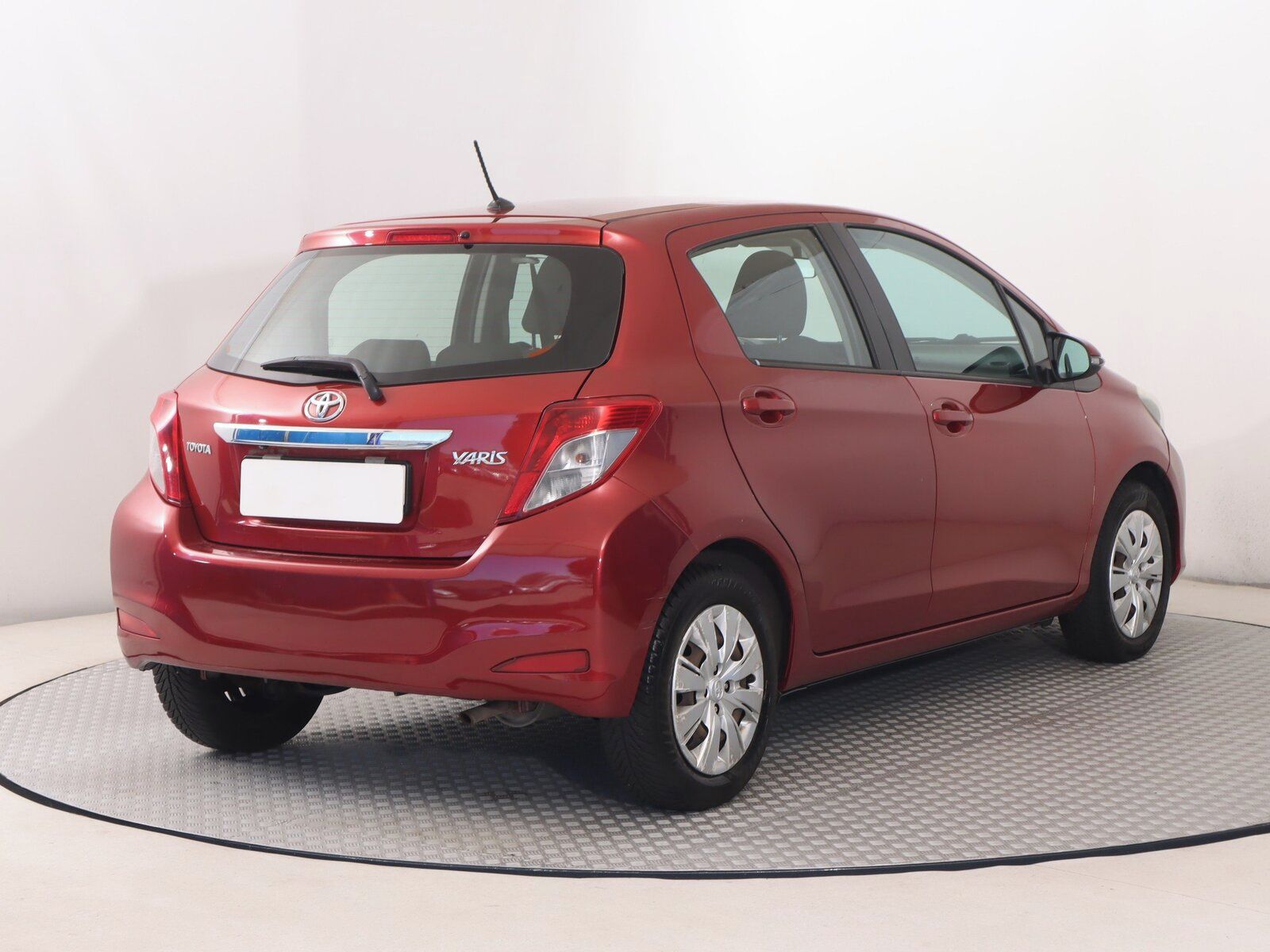 Toyota Yaris, 1.0 VVT-i, Serv.kniha - fotka 5