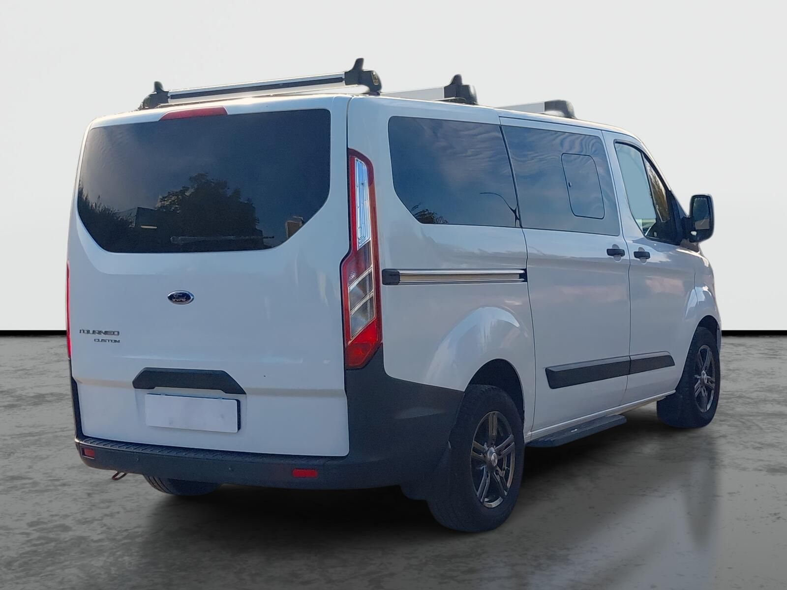 Ford Tourneo Custom, 2.0 EcoBlue, Klima, ČR, 1Maj - fotka 5