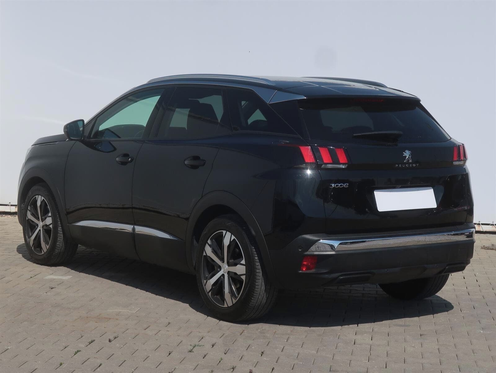 Peugeot 3008, 1.6 BlueHDi, Automat - fotka 4
