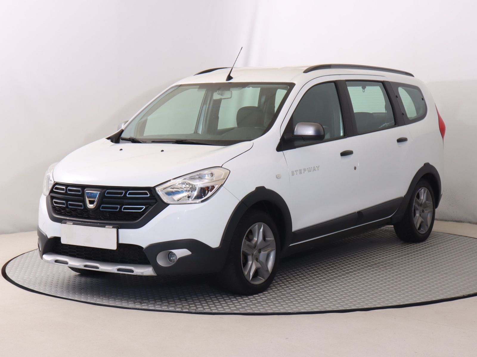 Dacia Lodgy, 1.5 Blue dCi, 7 míst - fotka 3