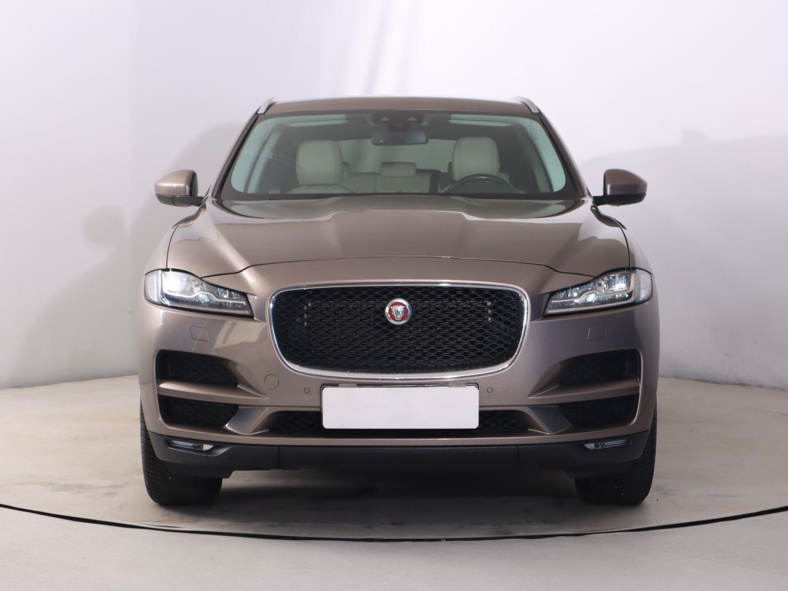 Jaguar F-Pace, 20d AWD, 4X4, Automat - fotka 2
