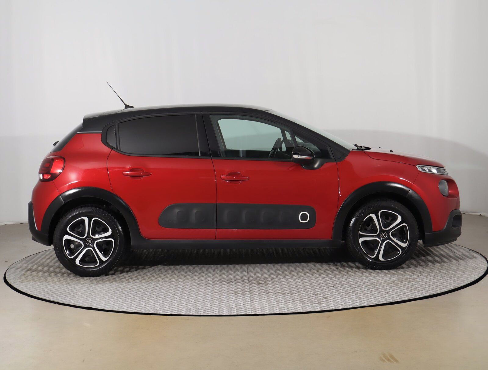 Citroën C3, 1.2 PureTech, Serv.kniha - fotka 6
