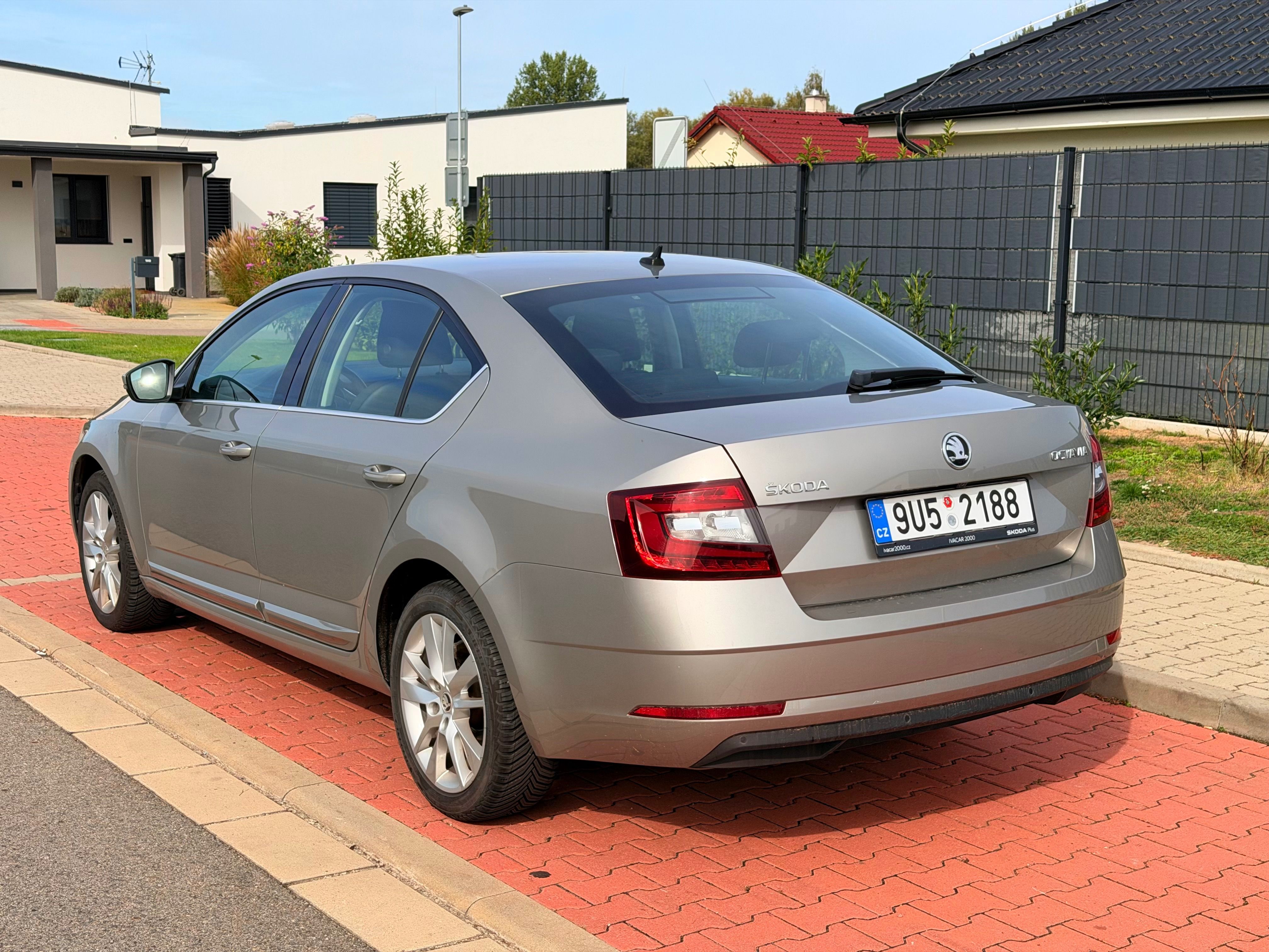 Škoda Octavia, STYLE 1.4 TSI 110kw DSG CZ - fotka 4