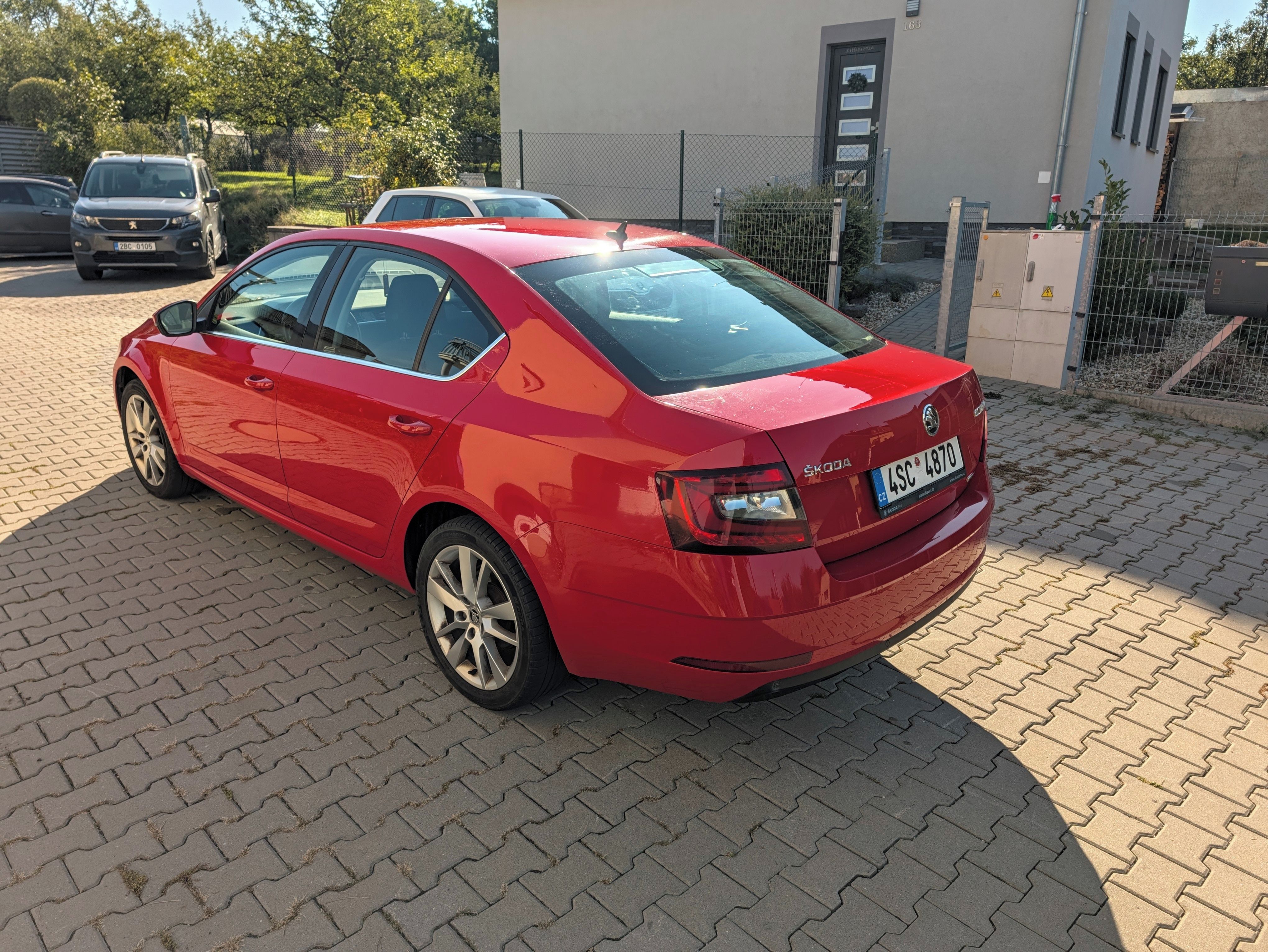 Škoda Octavia, 1.4 TSI CNG, top stav - fotka 4