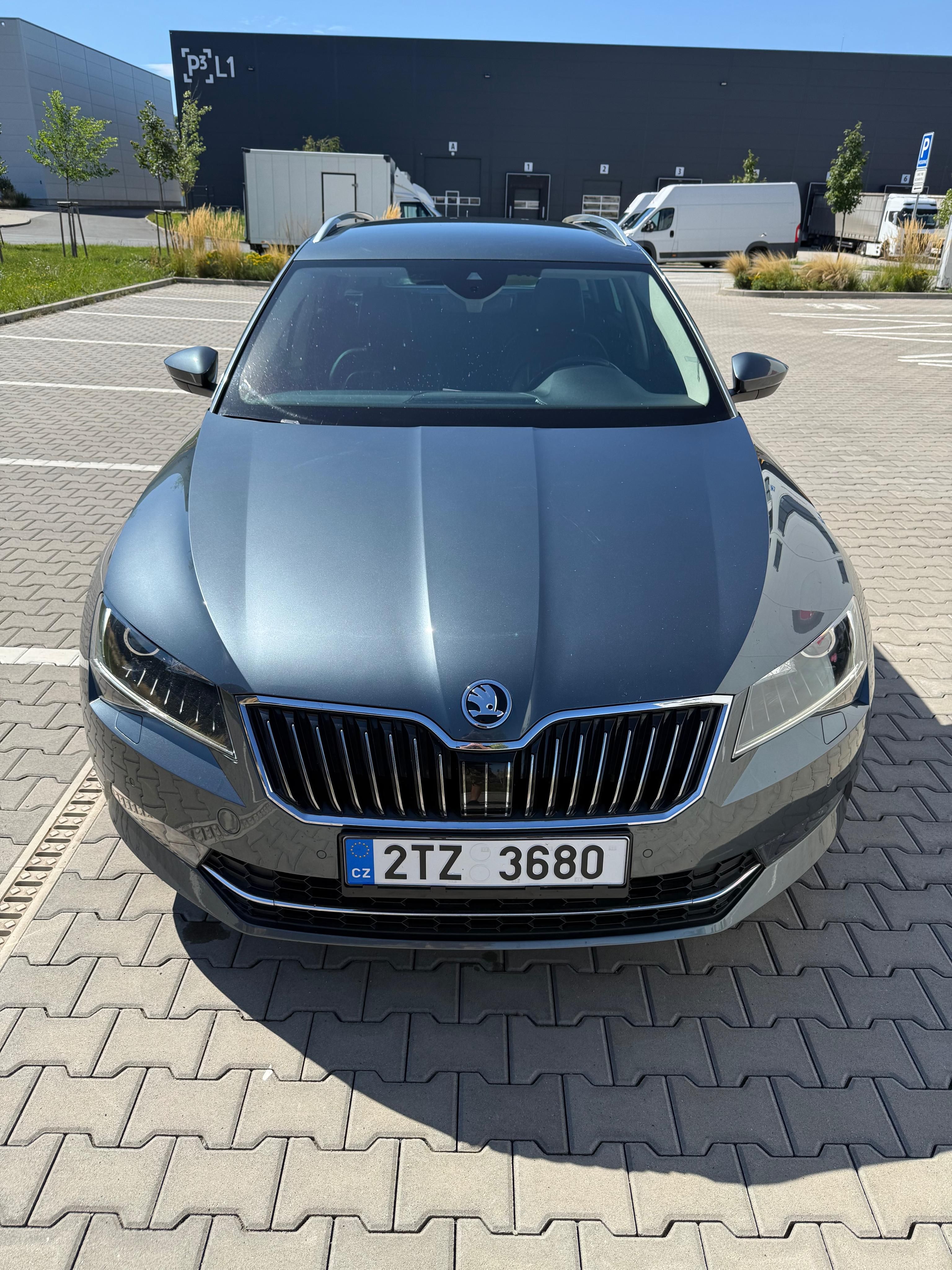 Škoda Superb, 2.0tdi 140kW L&K DSG - fotka 3
