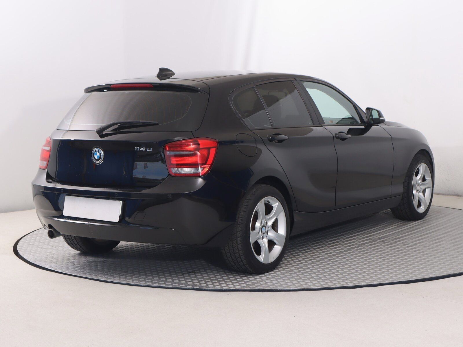 BMW Řada 1, 114d, Serv.kniha - fotka 5