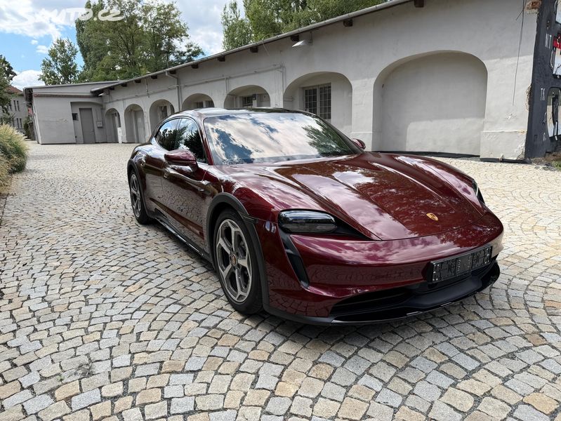 Porsche Taycan, Cross turismo 4S záruka 2028