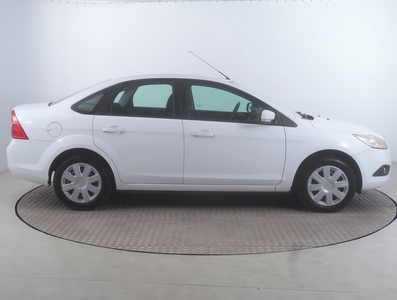 Ford Focus, 1.6 16V, Serv.kniha, po STK - fotka 6