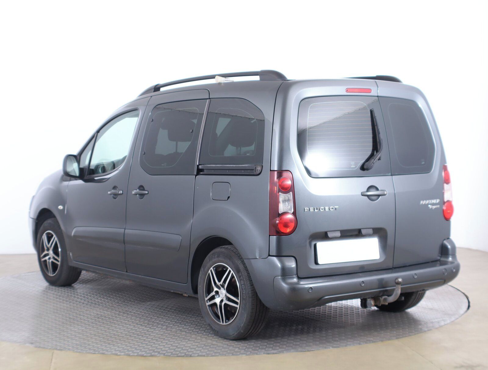 Peugeot Partner, 1.6 HDi, 5Míst, ČR - fotka 4