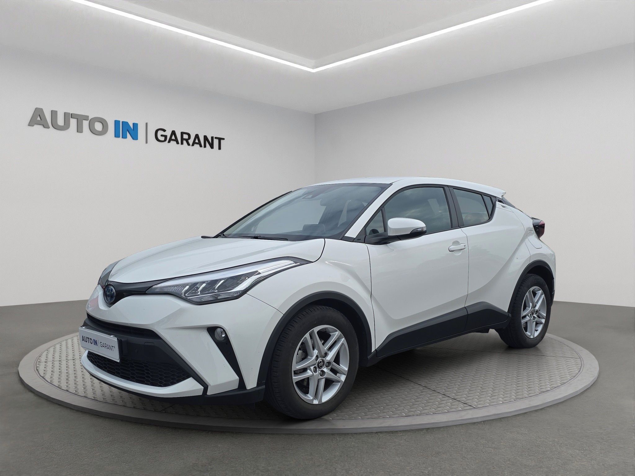 Toyota C-HR, 1.8 e-CTV 72kW, ČR, 1. Maj., S