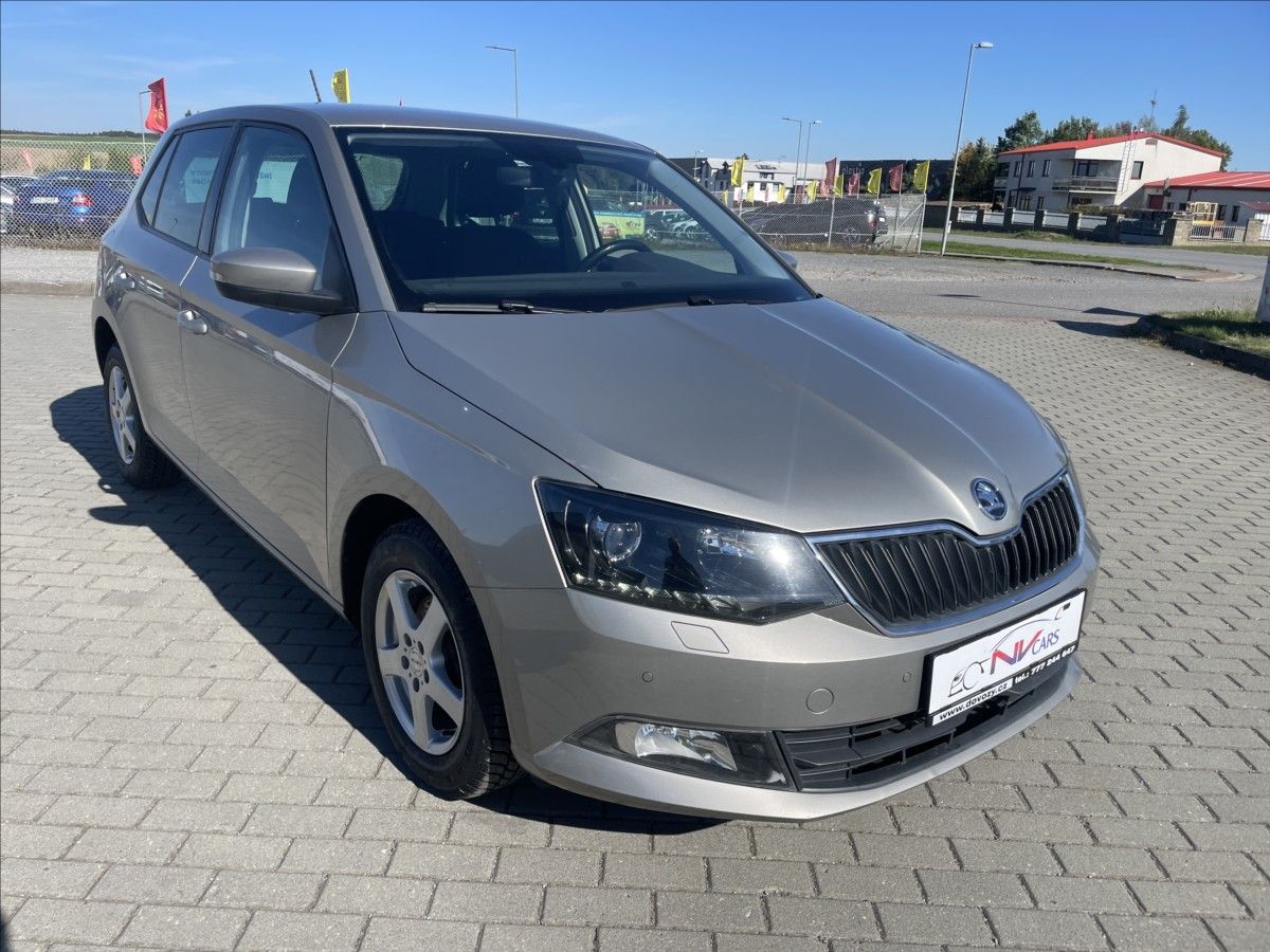 Škoda Fabia, 1,2 TSi 66kw Style Klima ESP V - fotka 6