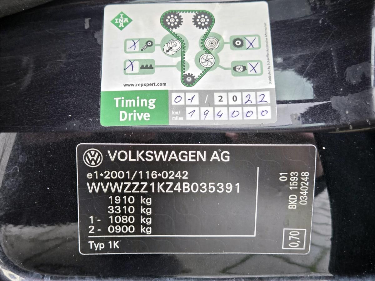 Volkswagen Golf, 2,0 TDi SPORT,ROZVODY - fotka 5