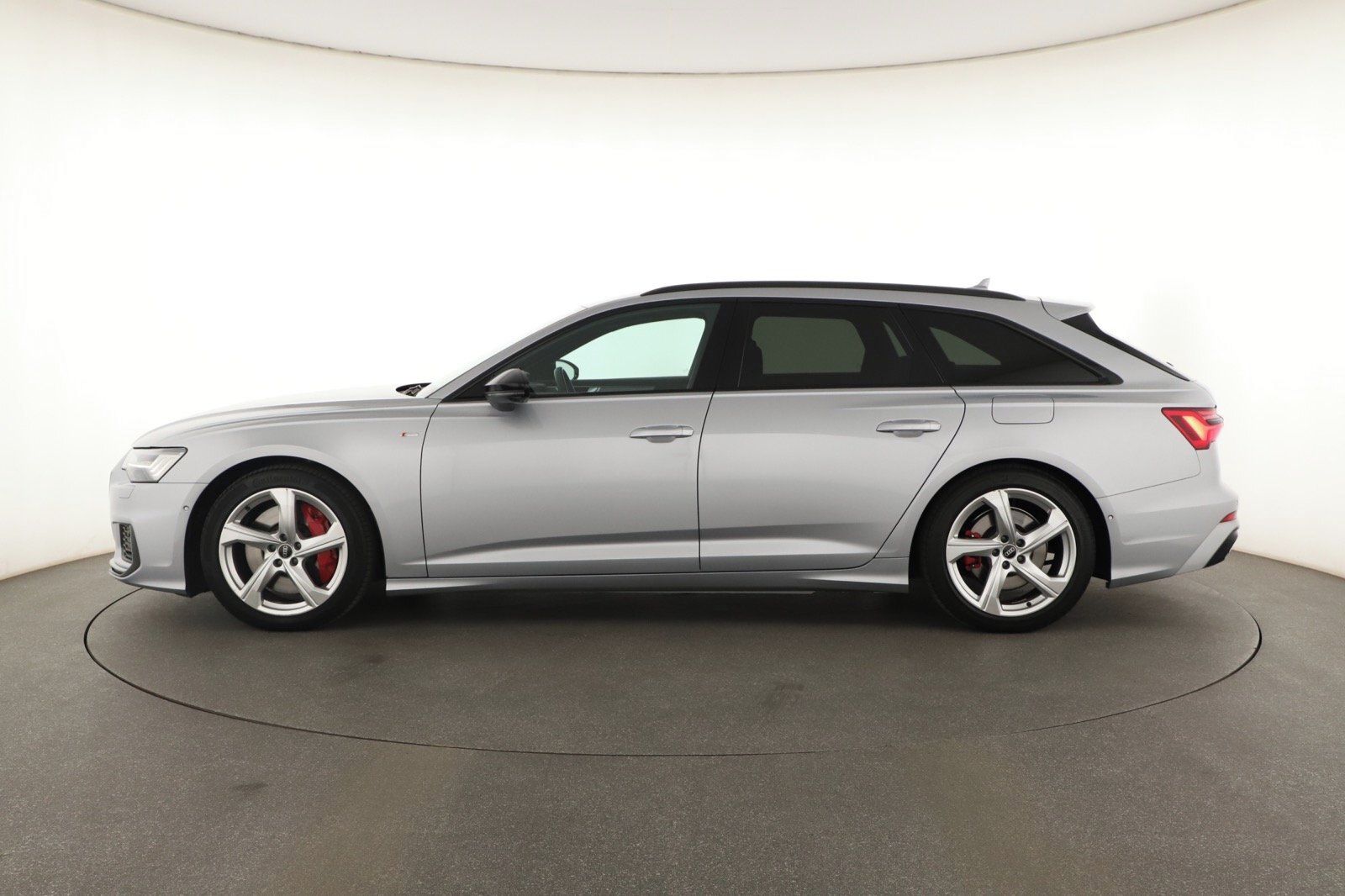 Audi A6, 55 TFSI e, S line - fotka 2