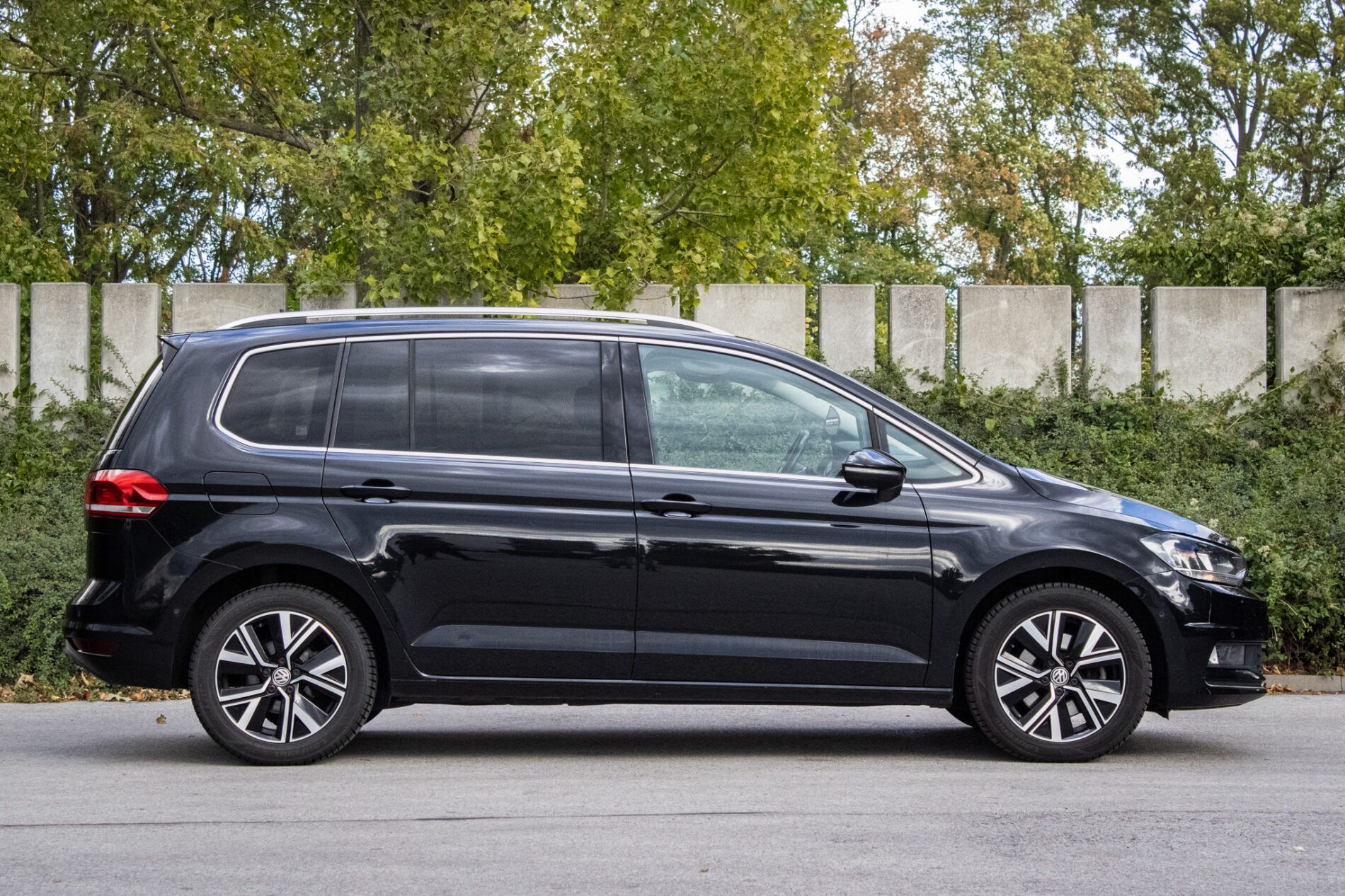 Volkswagen Touran - fotka 4