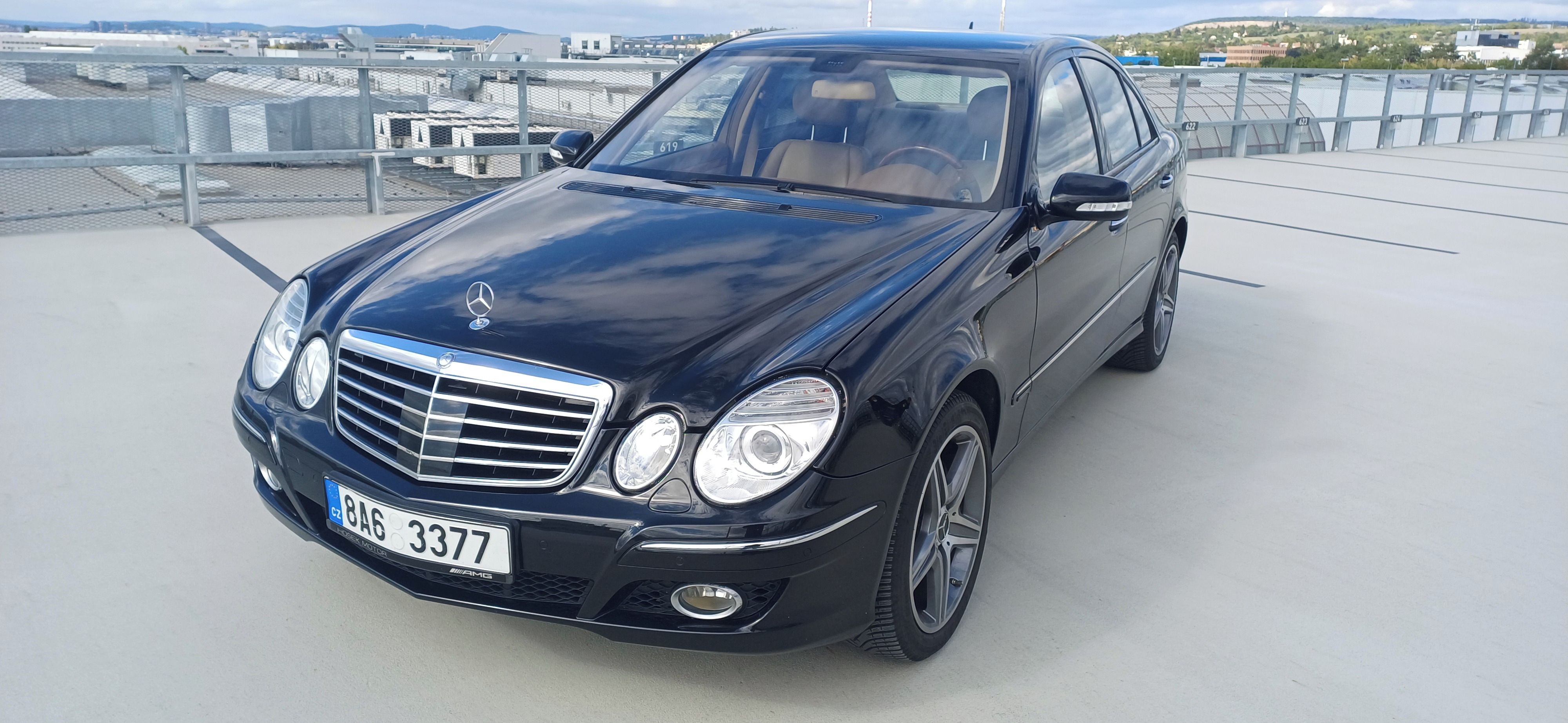 Mercedes-Benz Třídy E, E350, 4x4, AMG kola, výbava - fotka 2