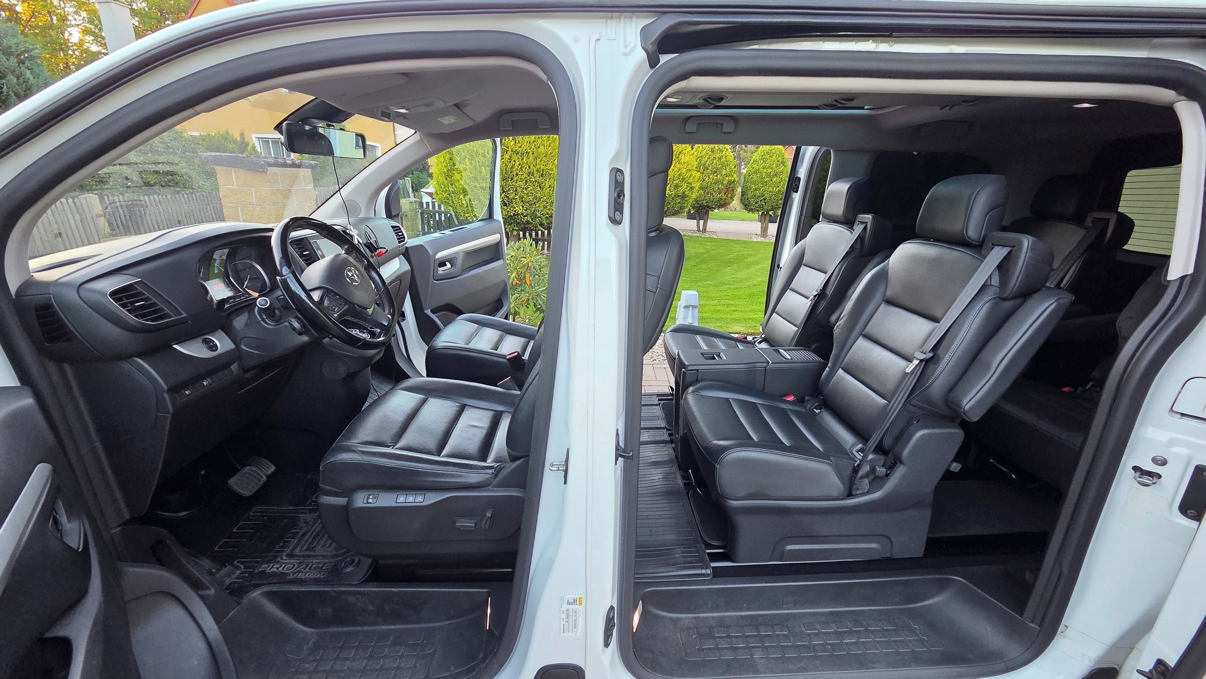 Toyota Proace Verso, Toyota Proace Verso 2.0 Diesel - fotka 3