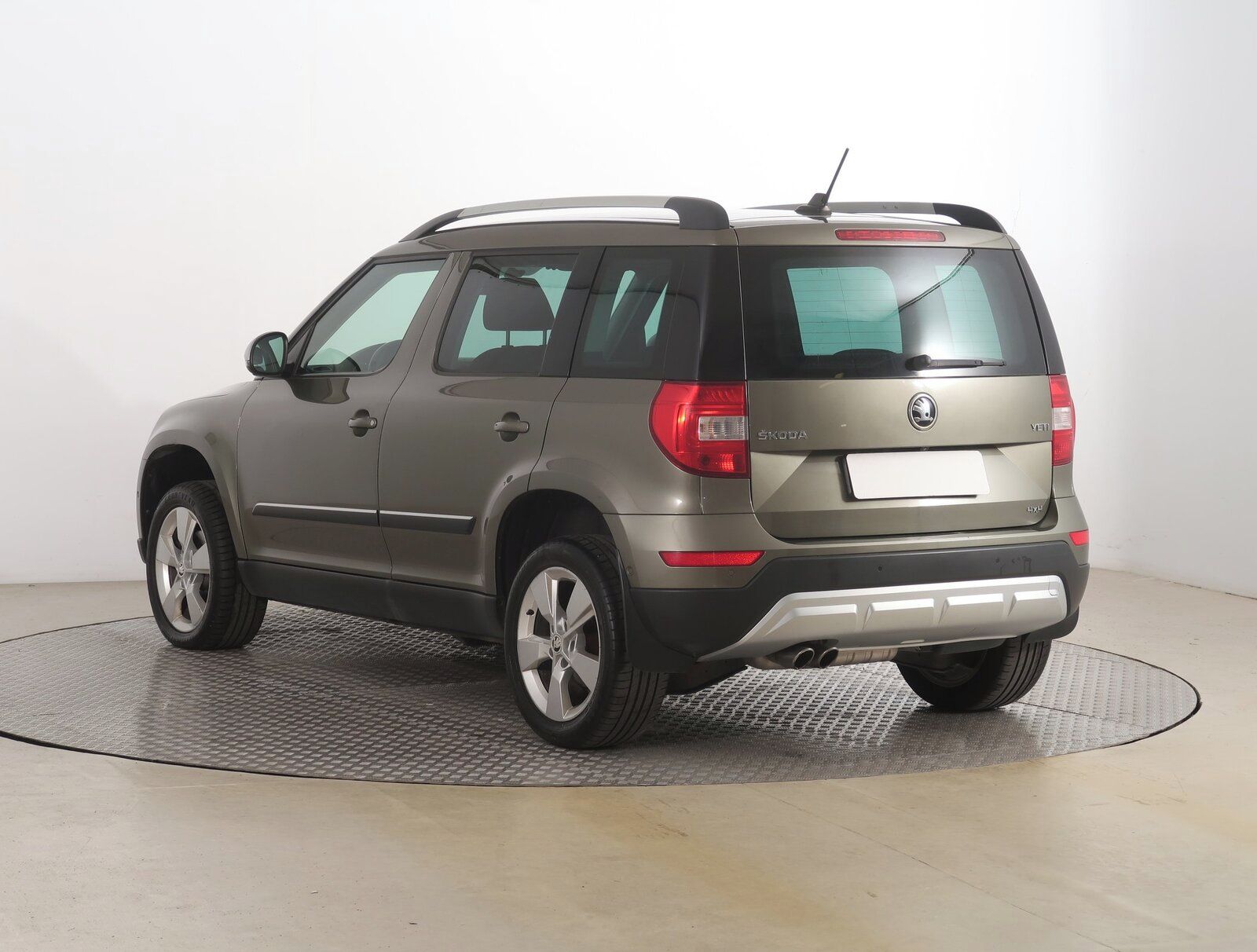 Škoda Yeti, 2.0 TDI, Outdoor, 4X4 - fotka 4