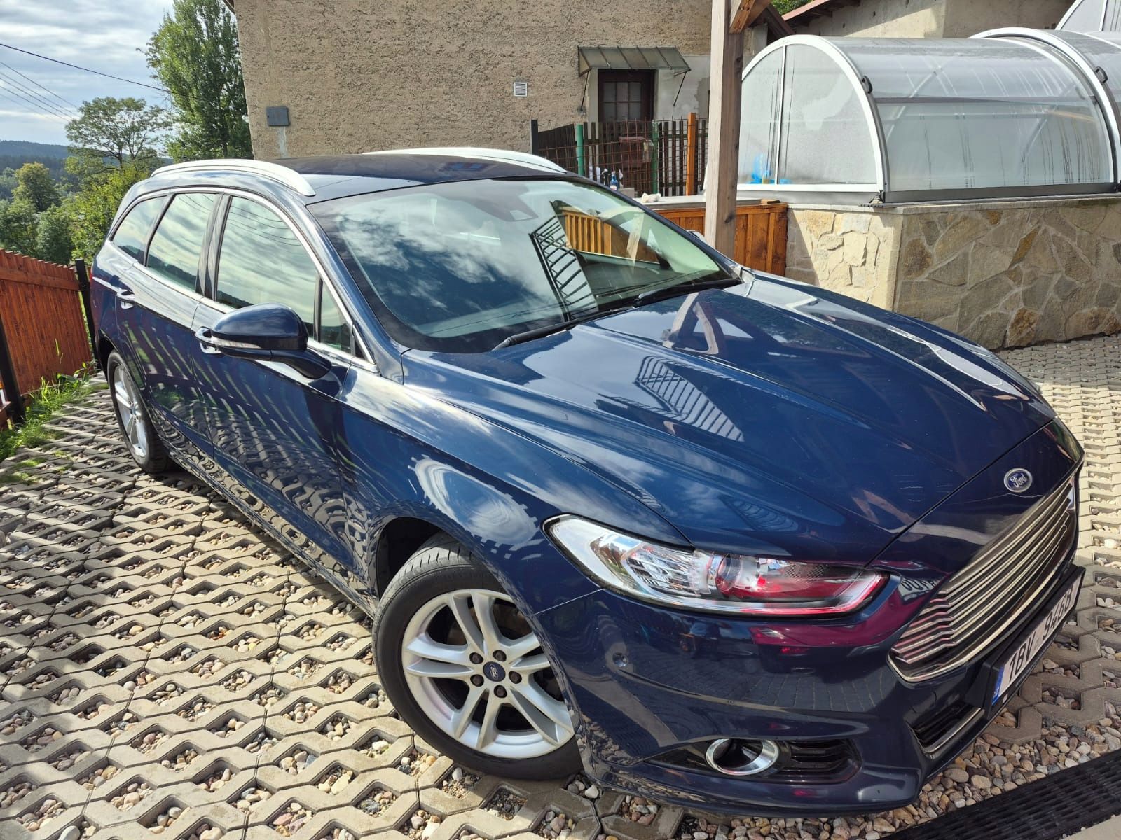 Ford Mondeo - fotka 6