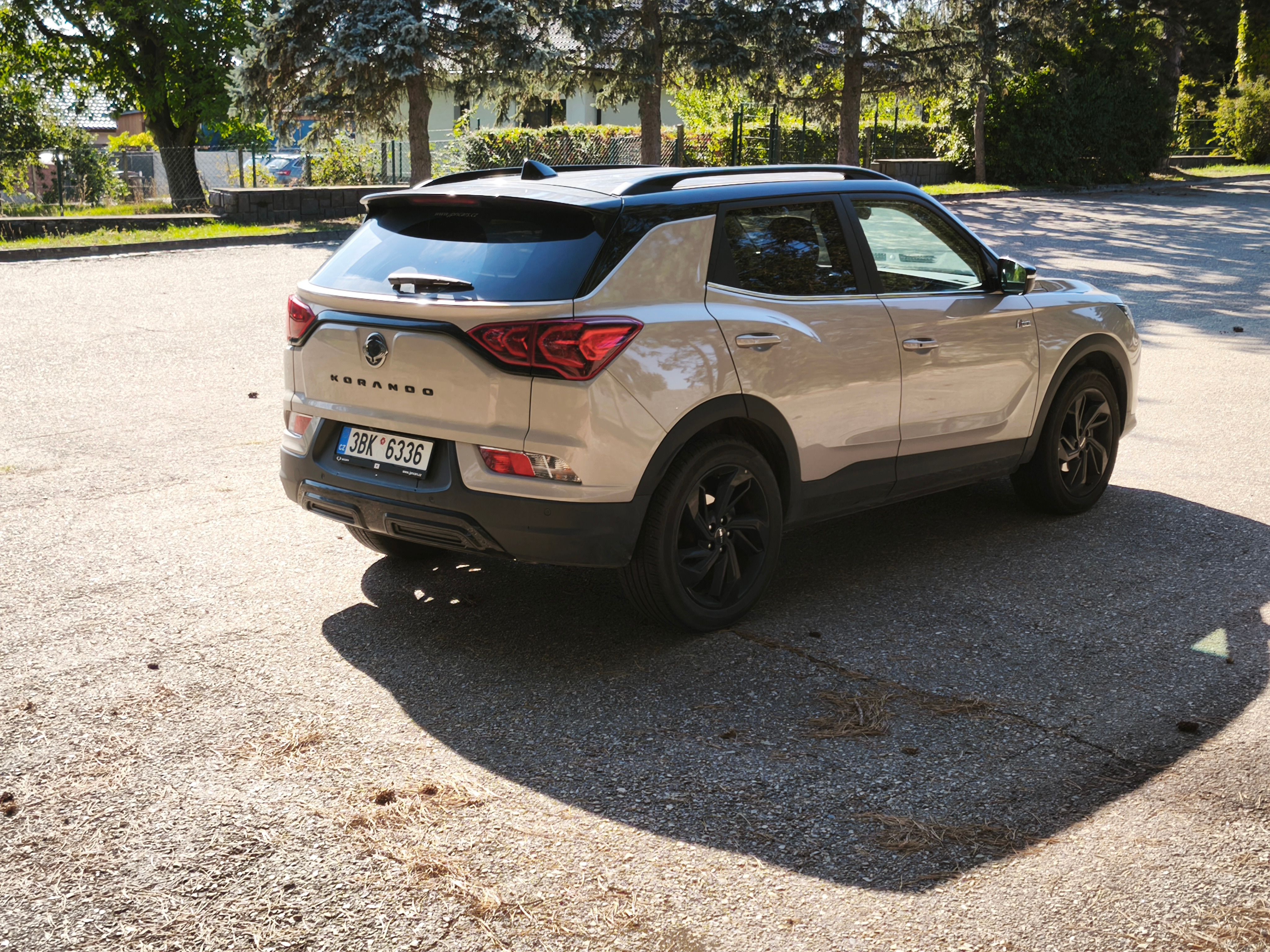 KGM Korando, 6AT,4x4,Style+,Black+Tech pak. - fotka 5