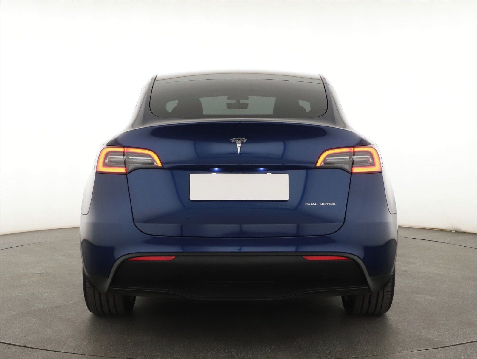 Tesla Model Y, Long Range AWD 79kWh, SoH 95% - fotka 4