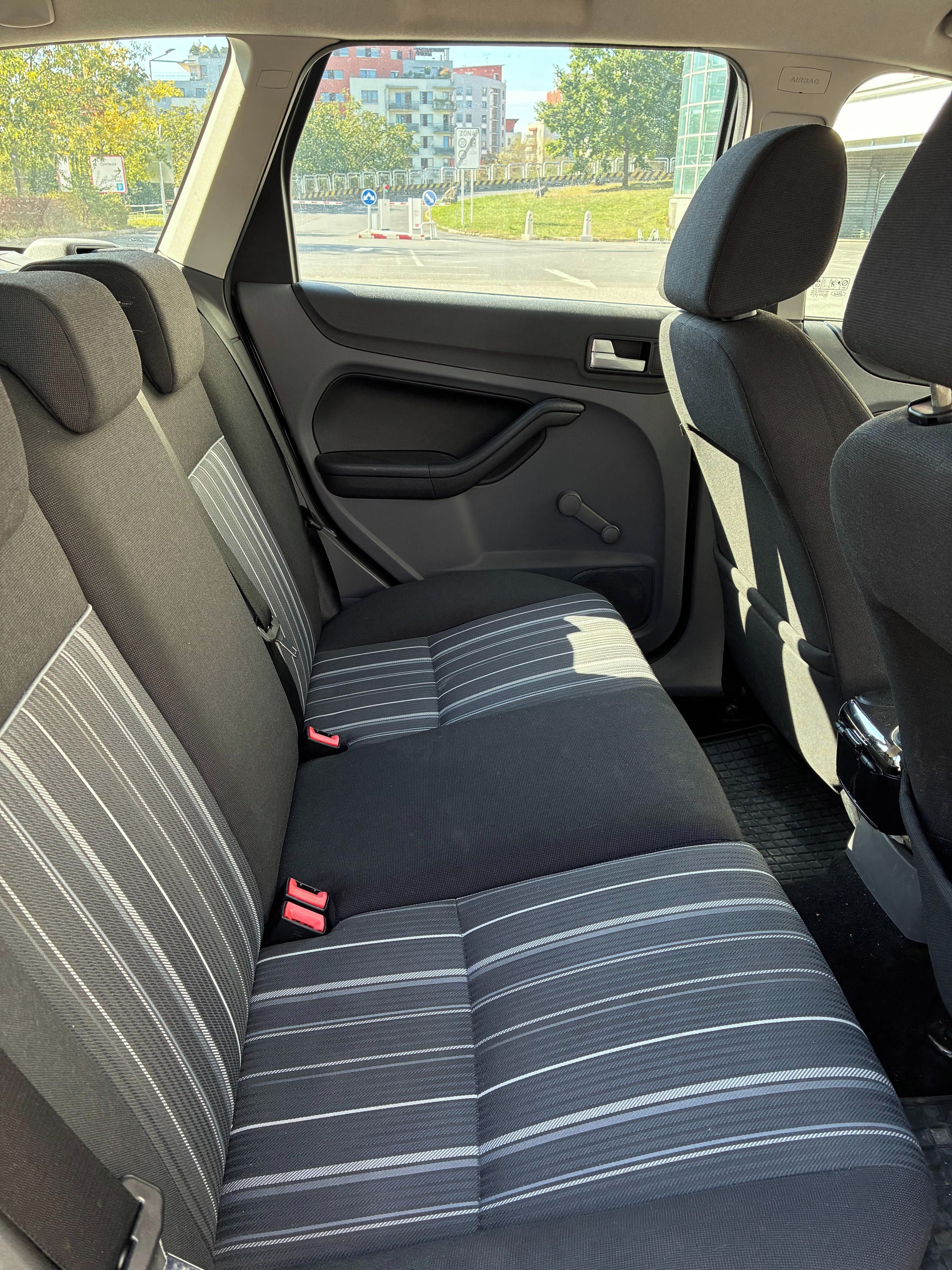 Ford Focus, 1.8 TDCi - fotka 6