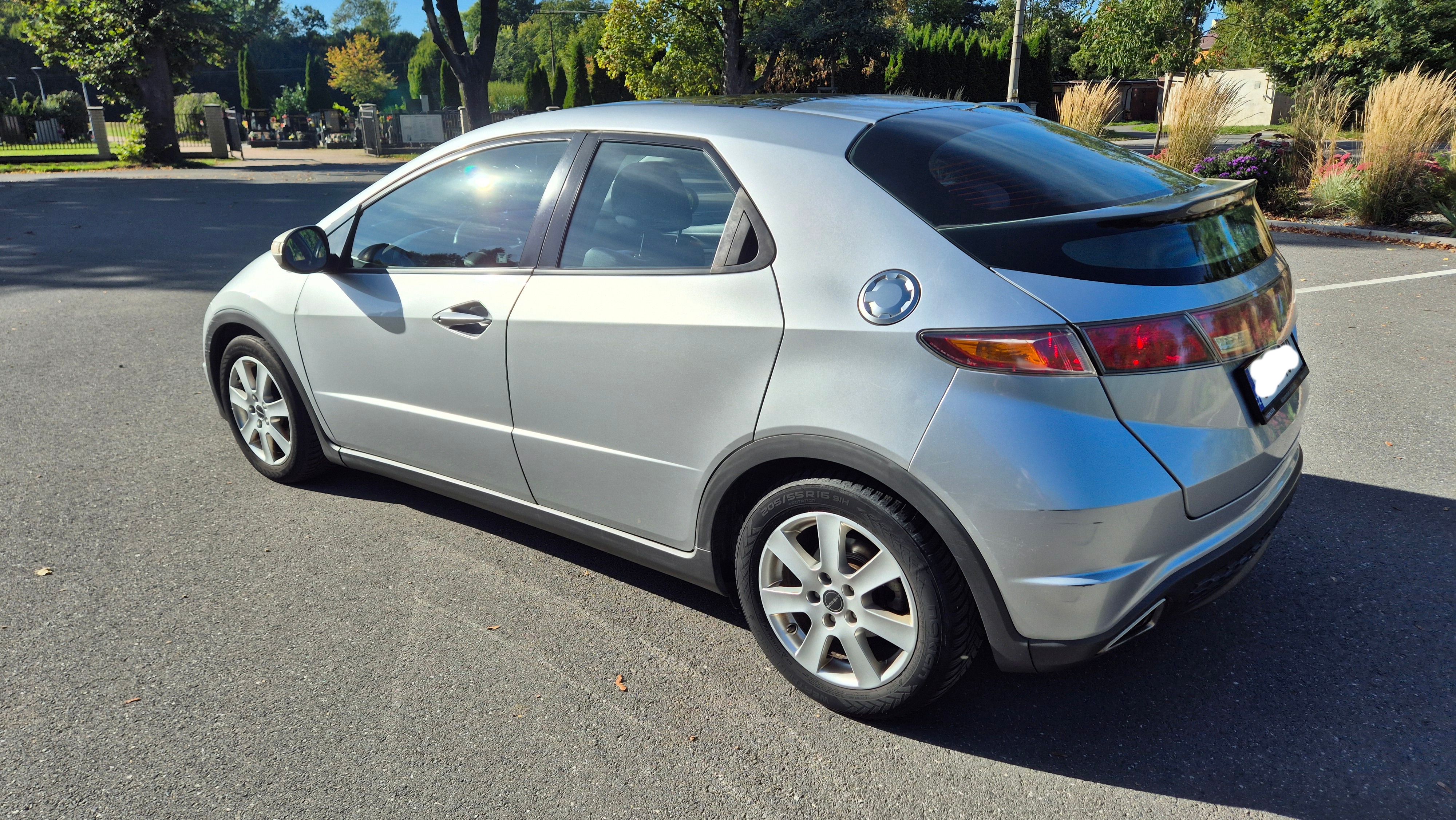 Honda Civic, Honda CIVIC 8G -UFO Executive - fotka 4