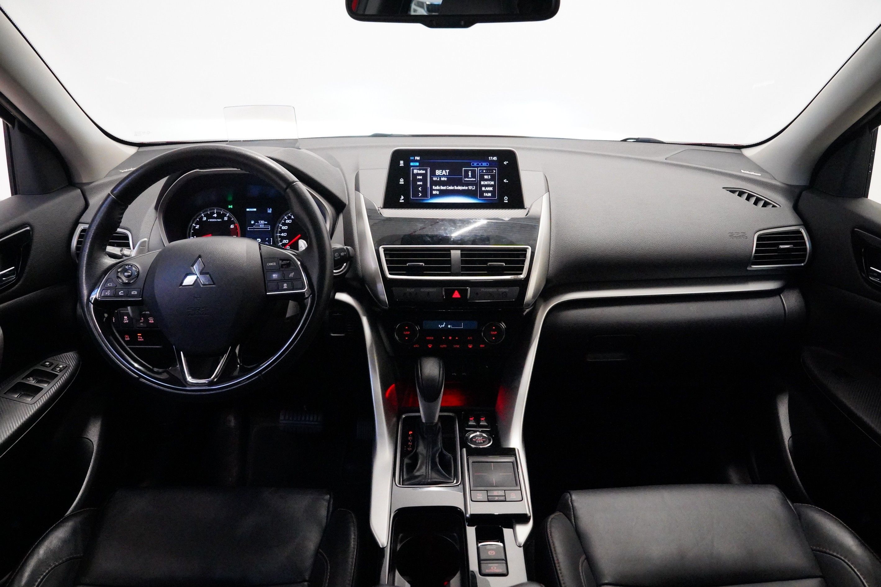Mitsubishi Eclipse Cross, 1.5 T-MIVEC 120 kW 4WD Instyle - fotka 6